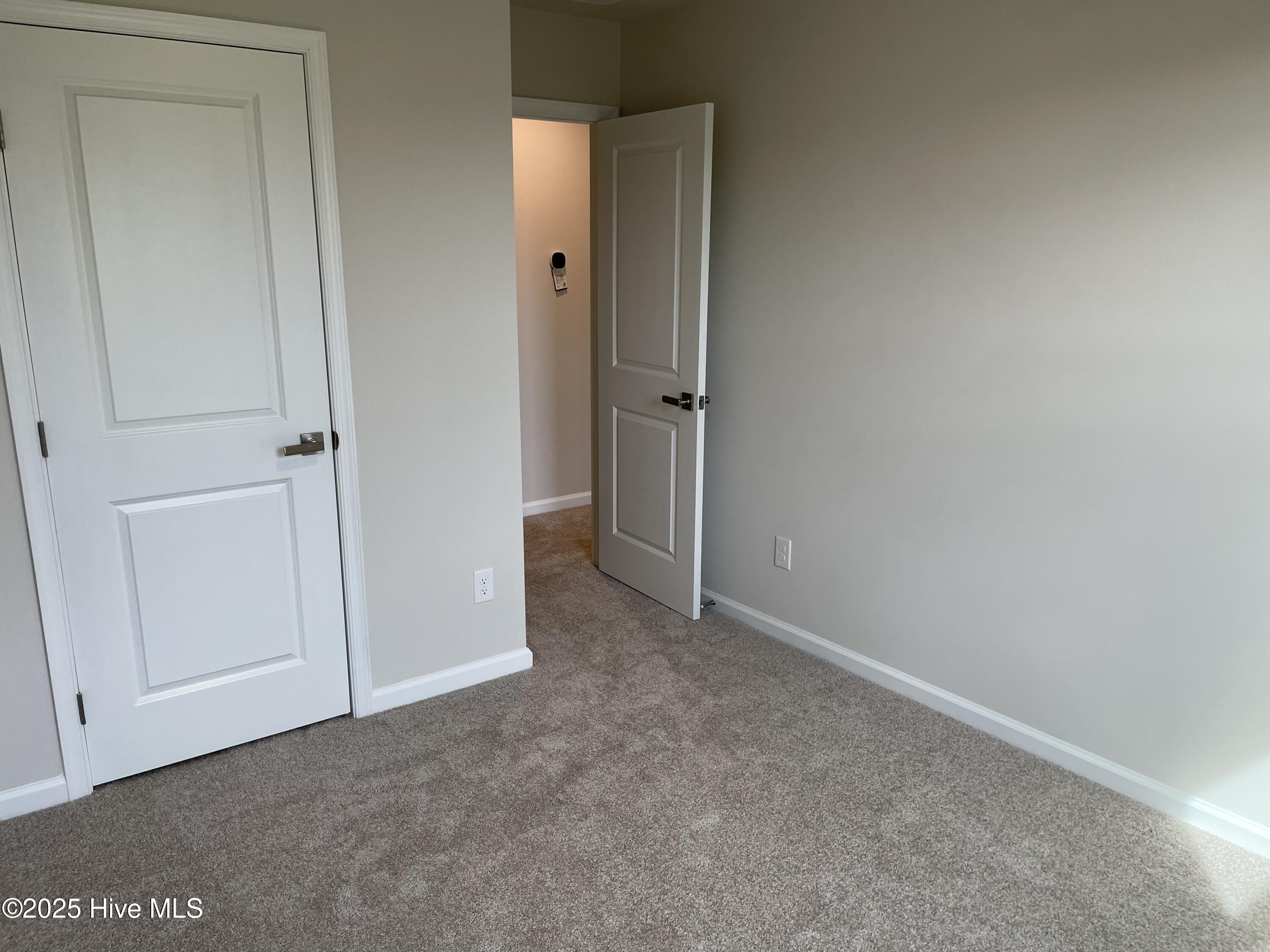 100536025 | Photo 18