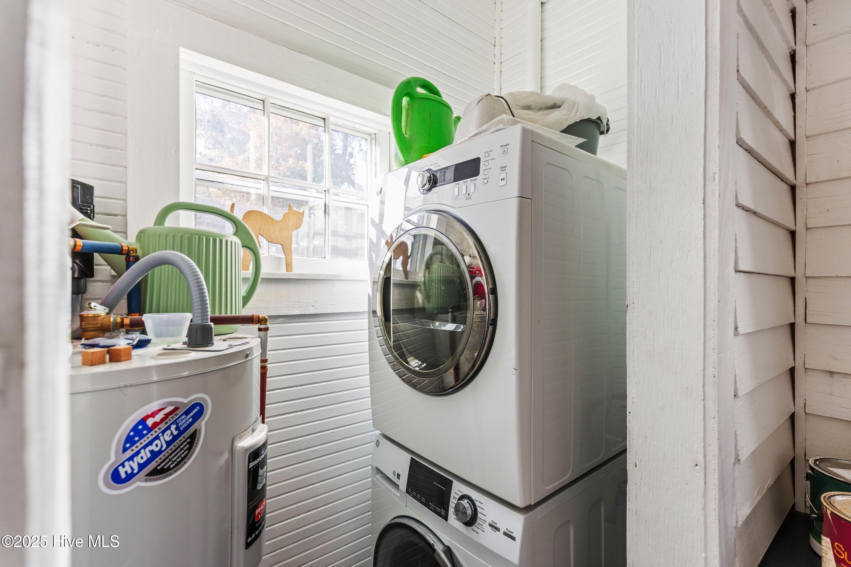 100541674 | Photo 34