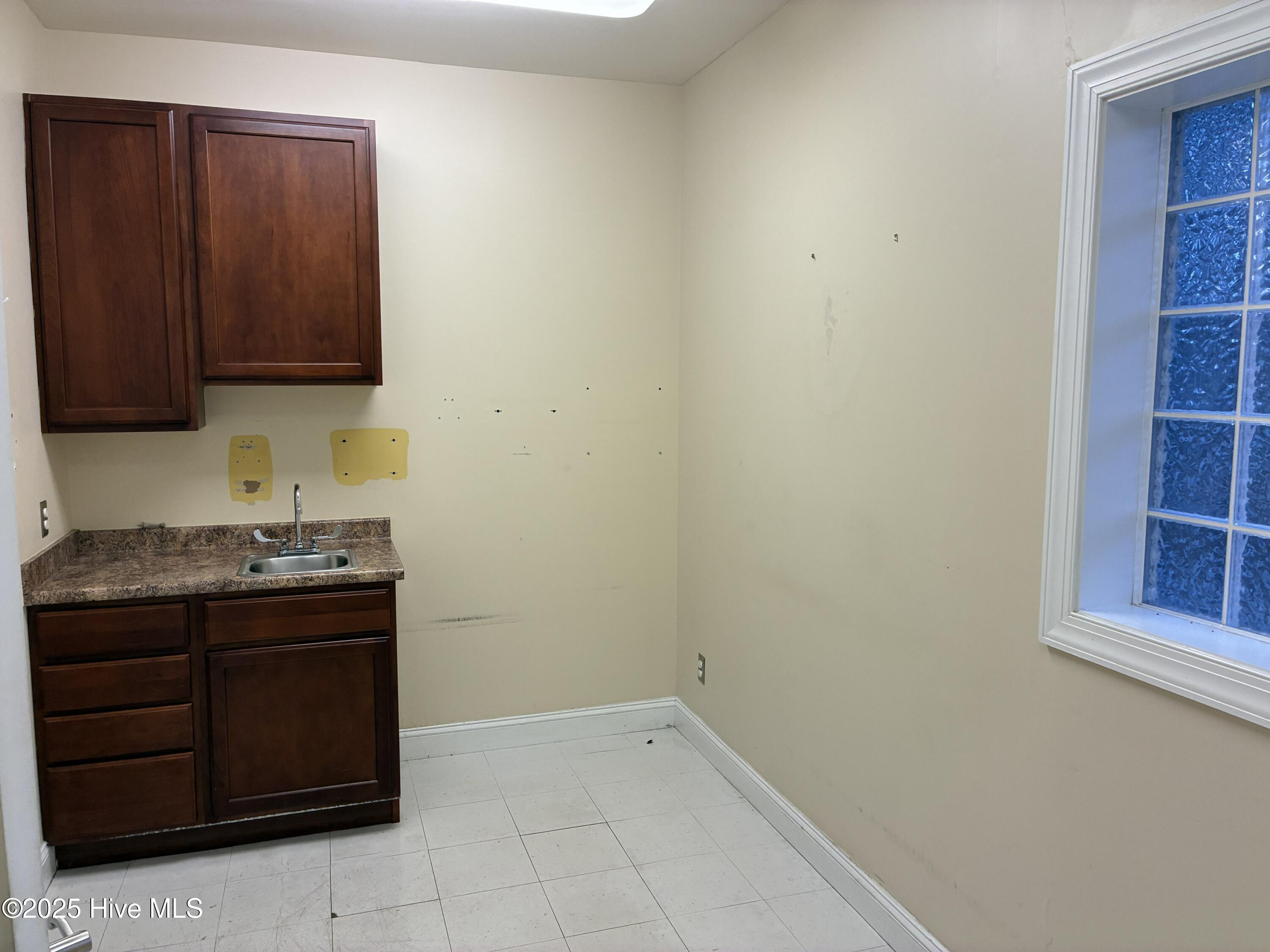 1177 N Road Street, Elizabeth City, NC, 27909