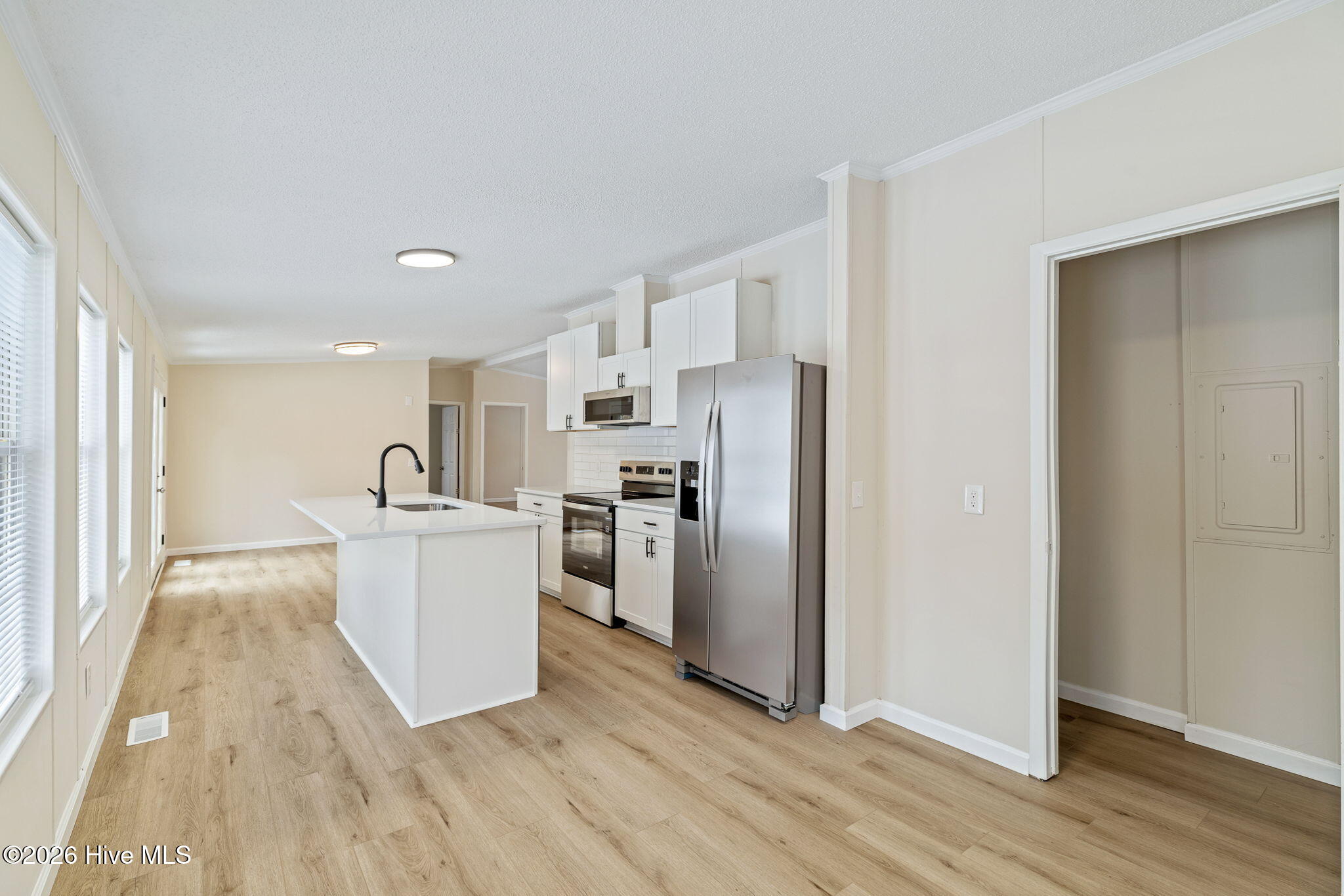 100552963 | Photo 21