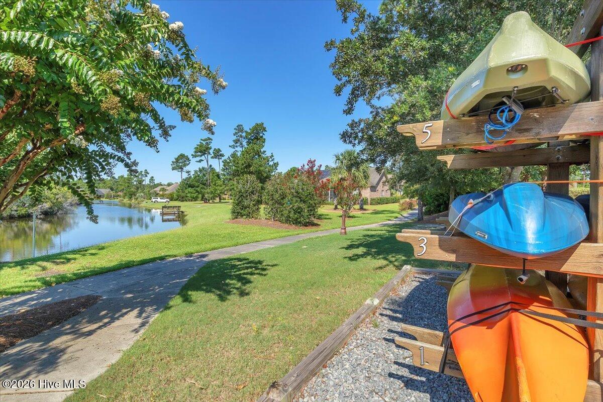 100556210 | Photo 81