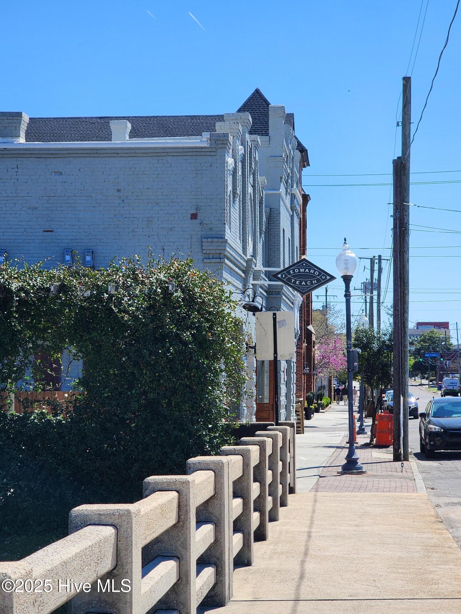 100543884 | Photo 45