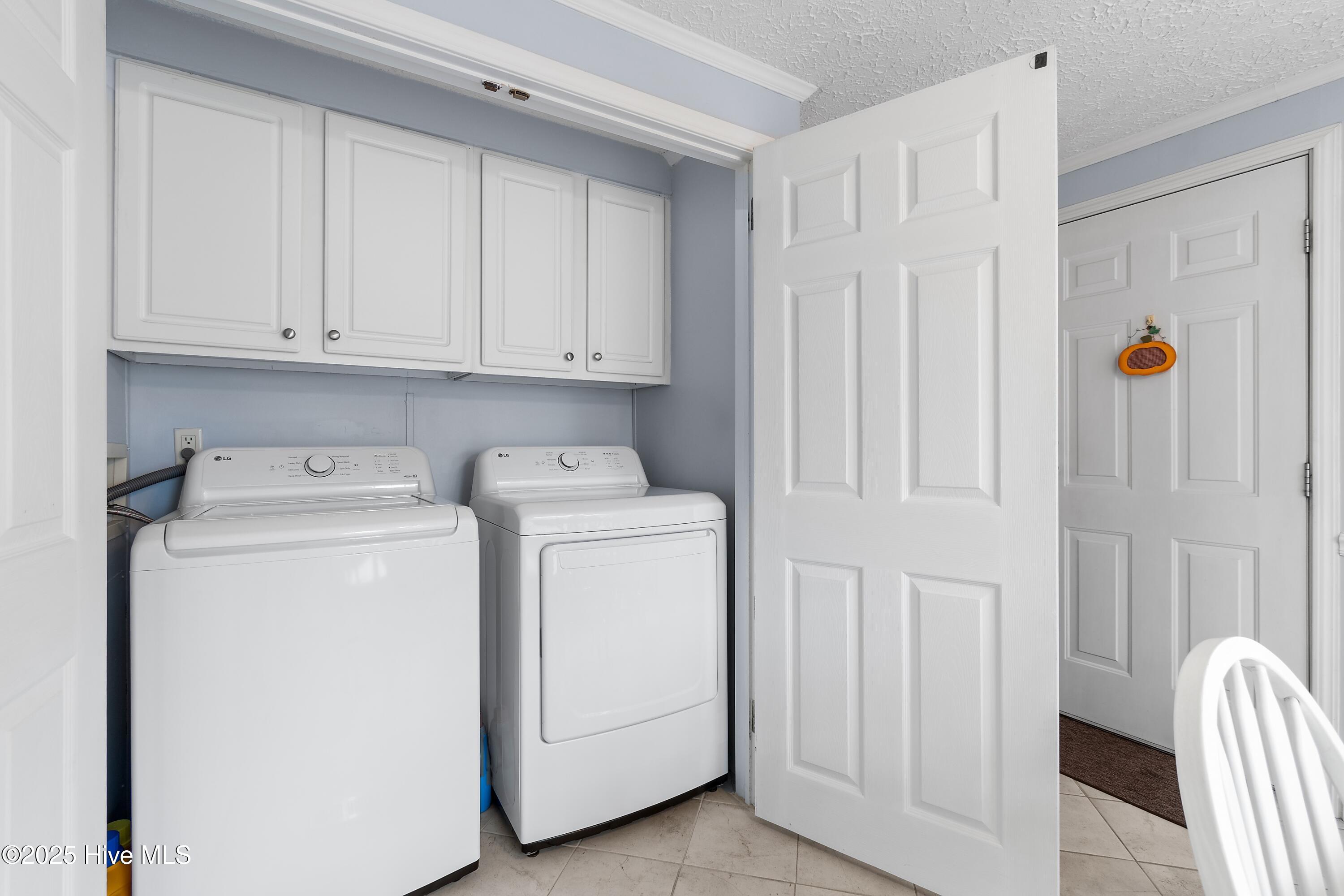 100537026 | Photo 15