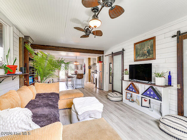 100558196 | Photo 27