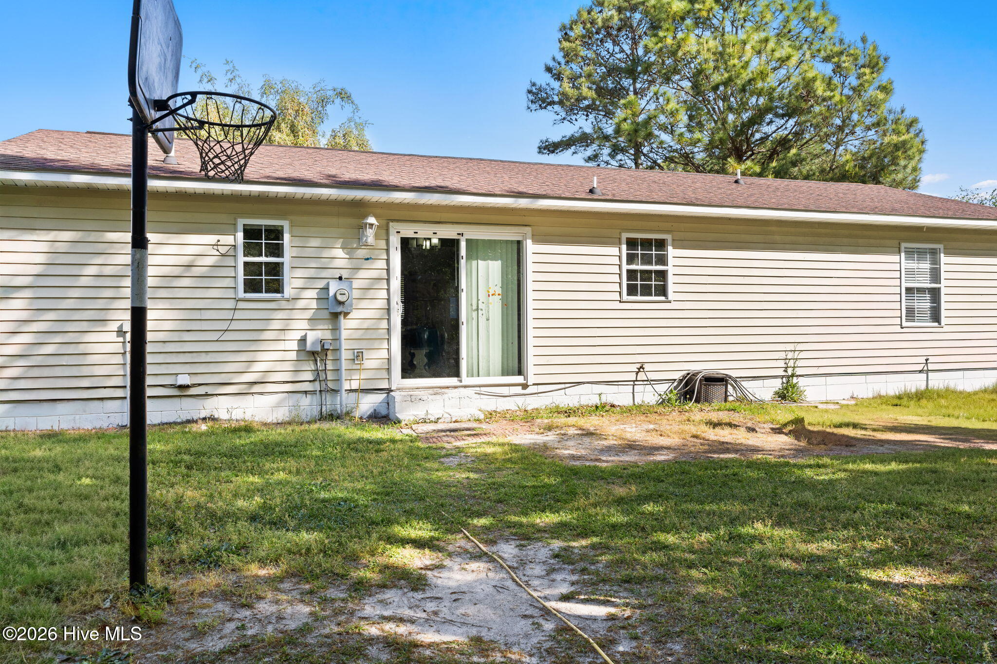 100567979 | Photo 22