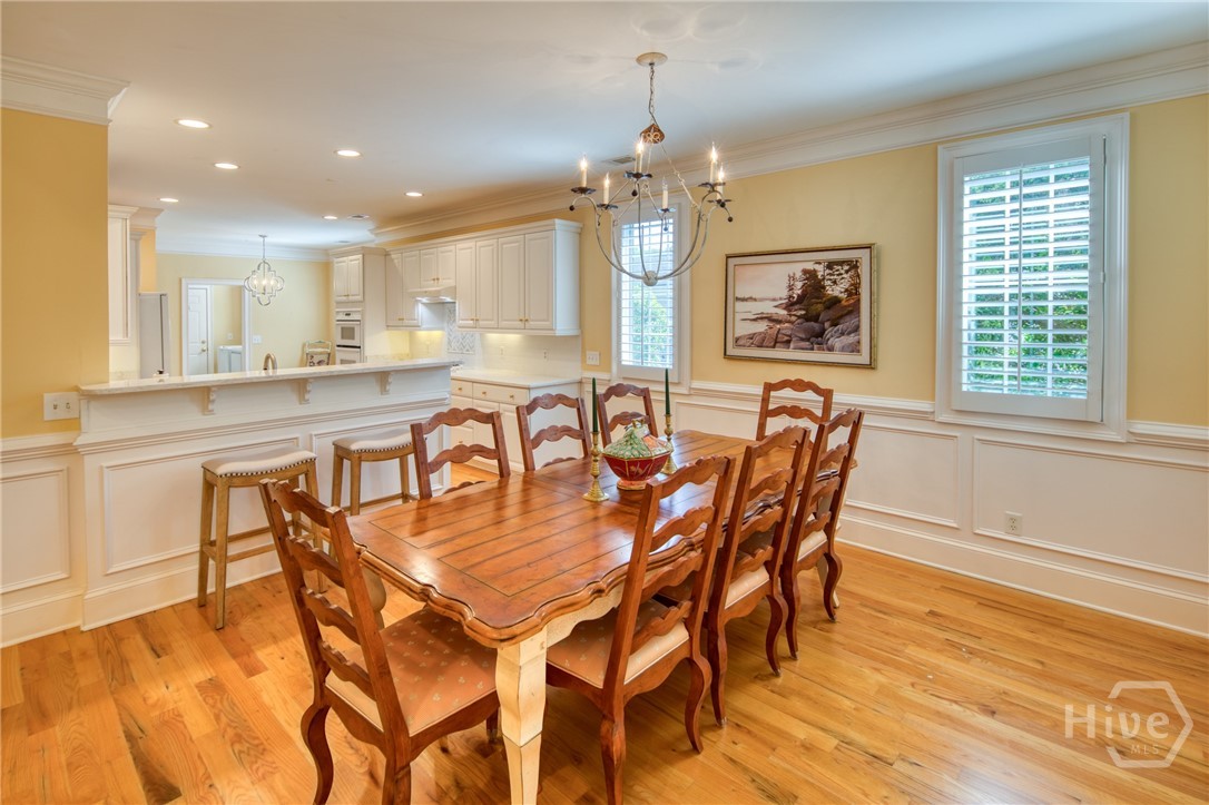 Dining room to Kitchen