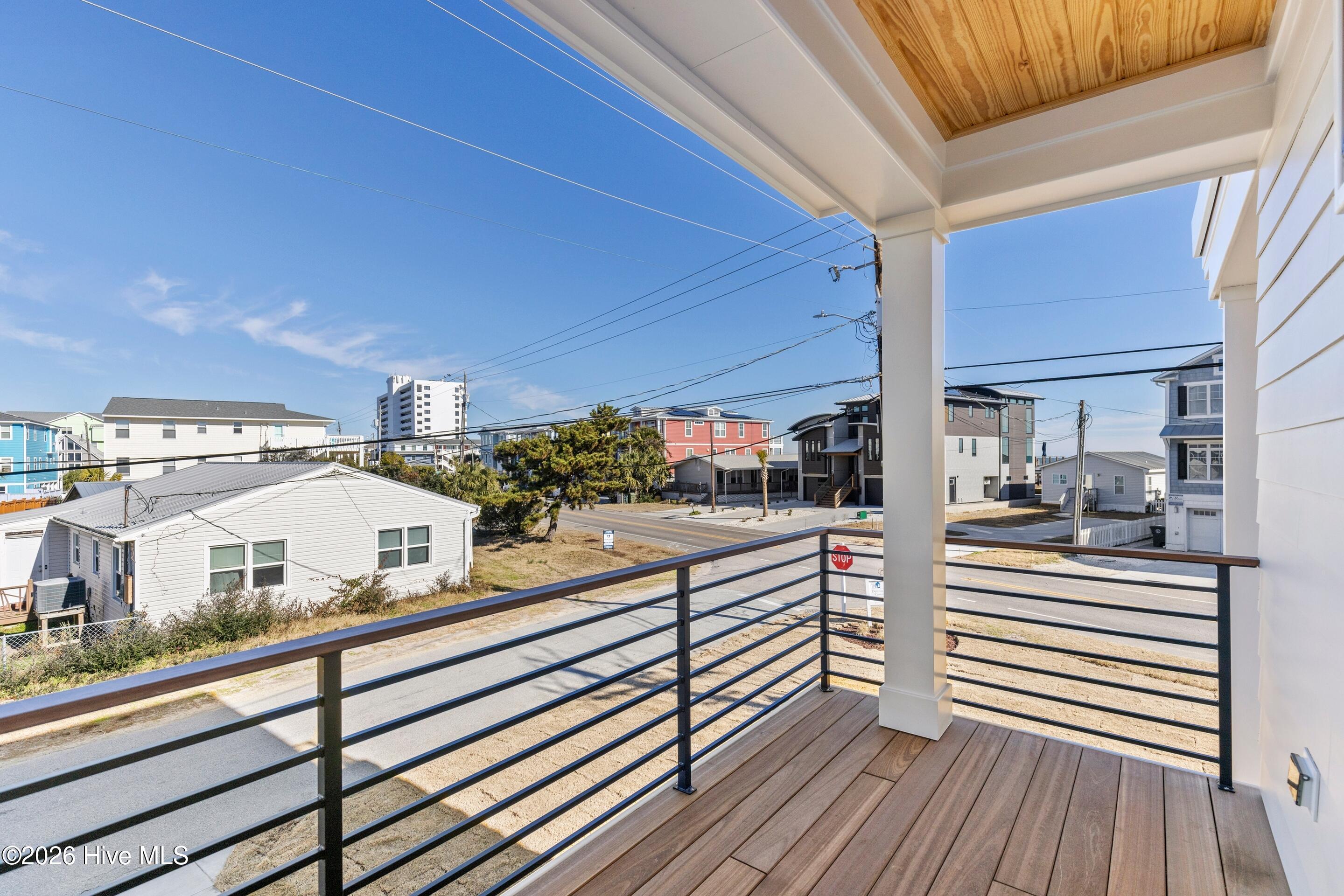 100545146 | Photo 43