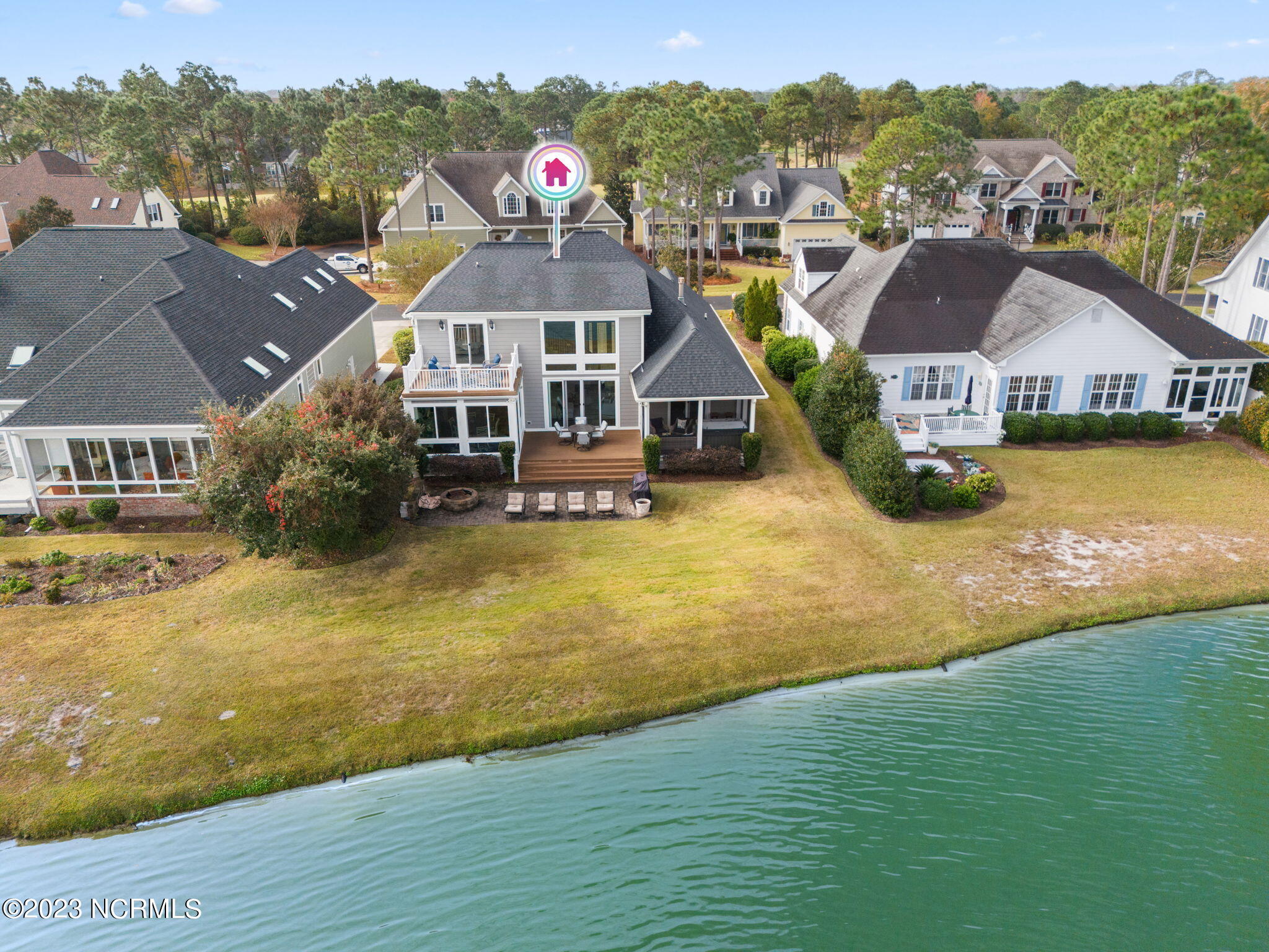 100568274 | Photo 48