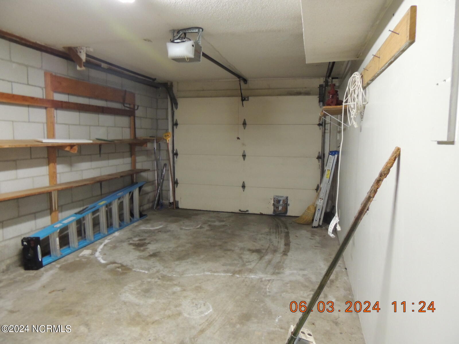 100450812 | Photo 16