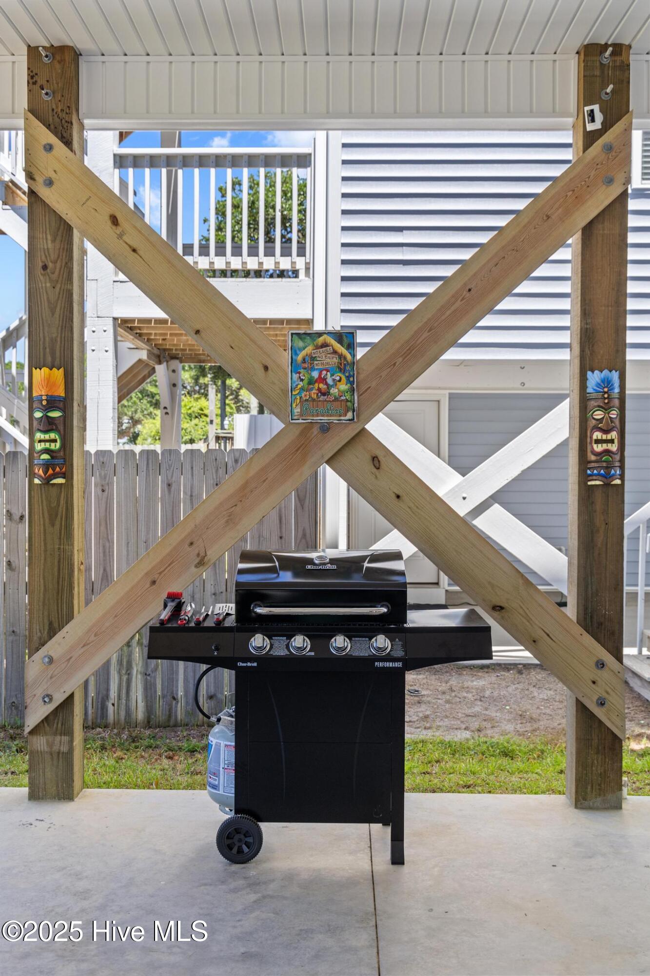 100498543 | Photo 112