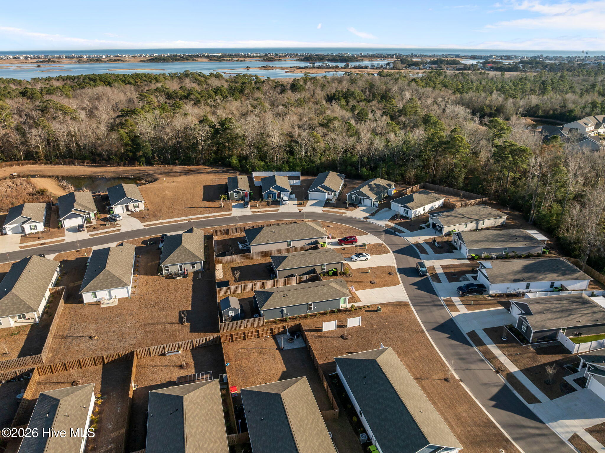 100547866 | Photo 41