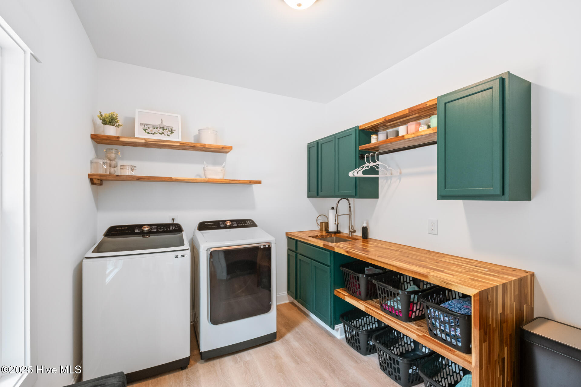 100554078 | Photo 26