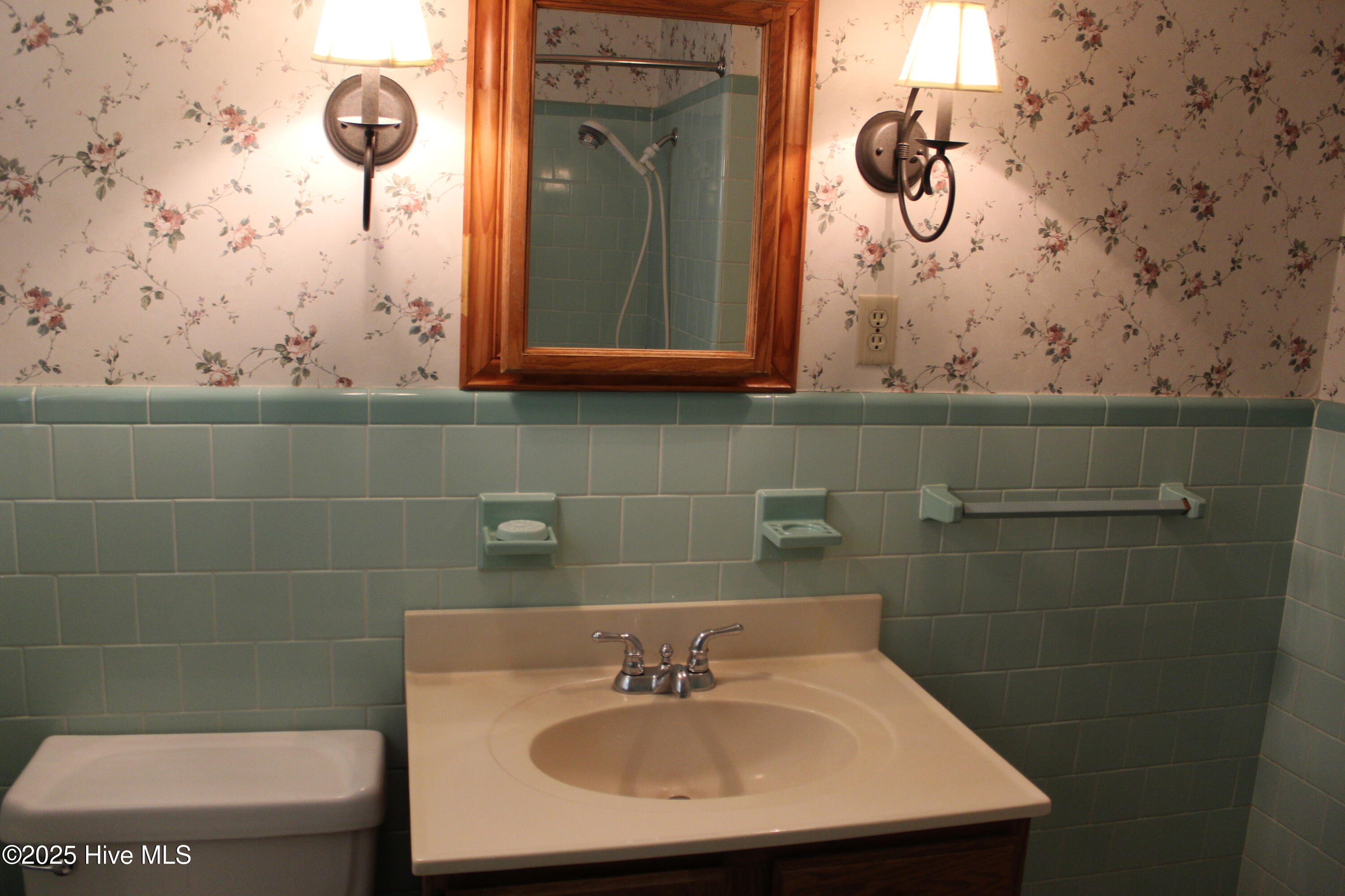 209 Oak Street, Wallace, NC 28466 – photo 10: IMG_0011