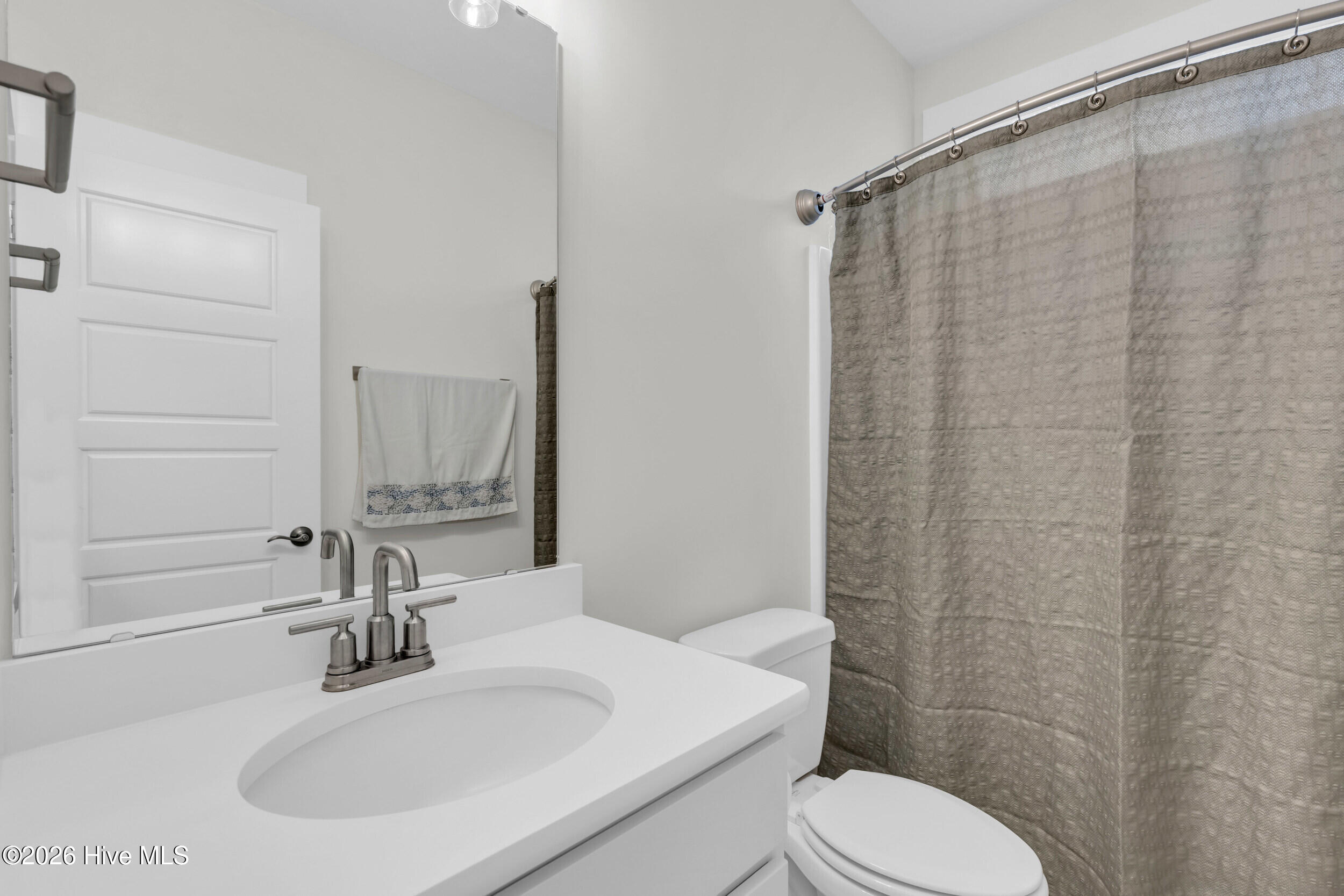 100550757 | Photo 24