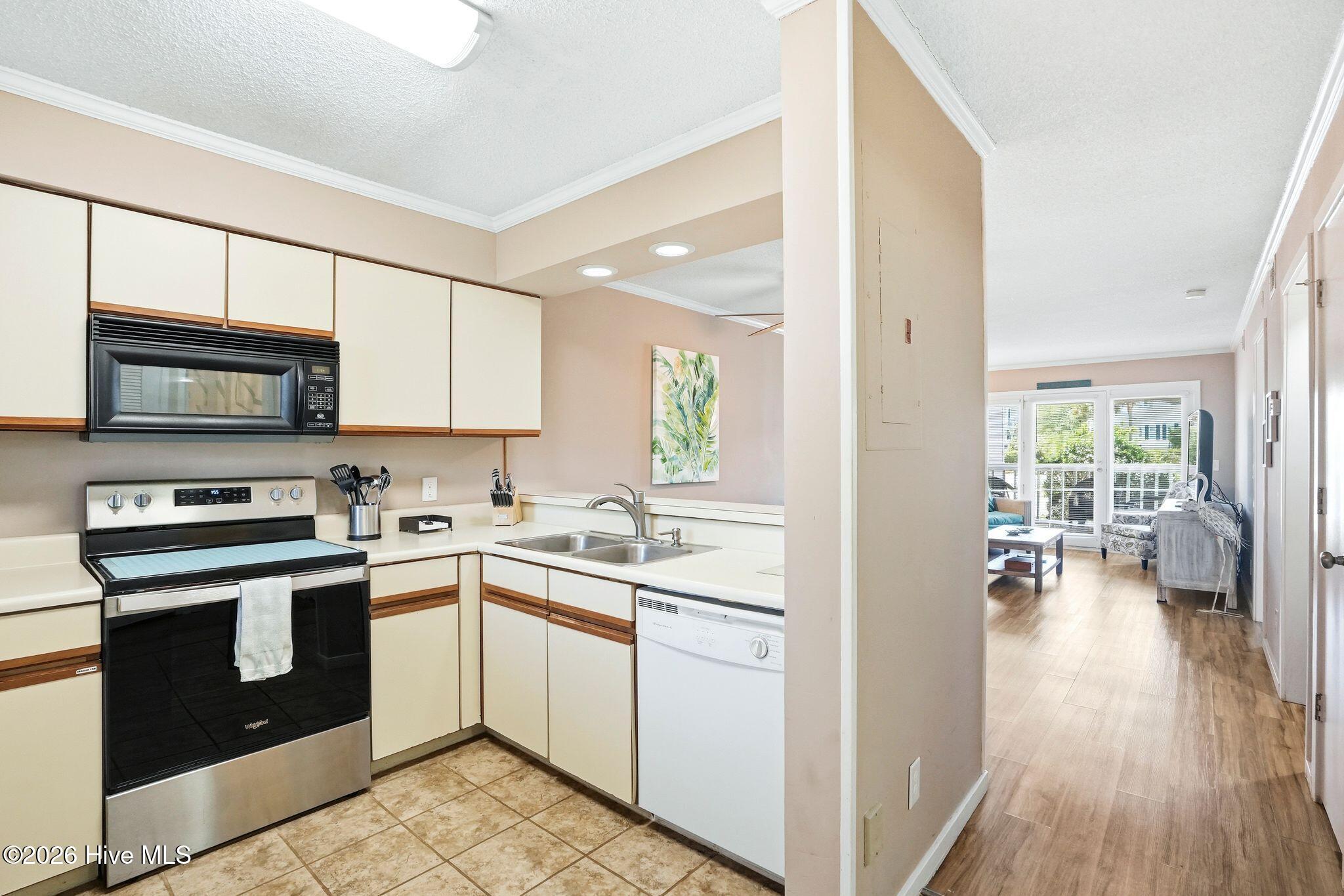 100567622 | Photo 28