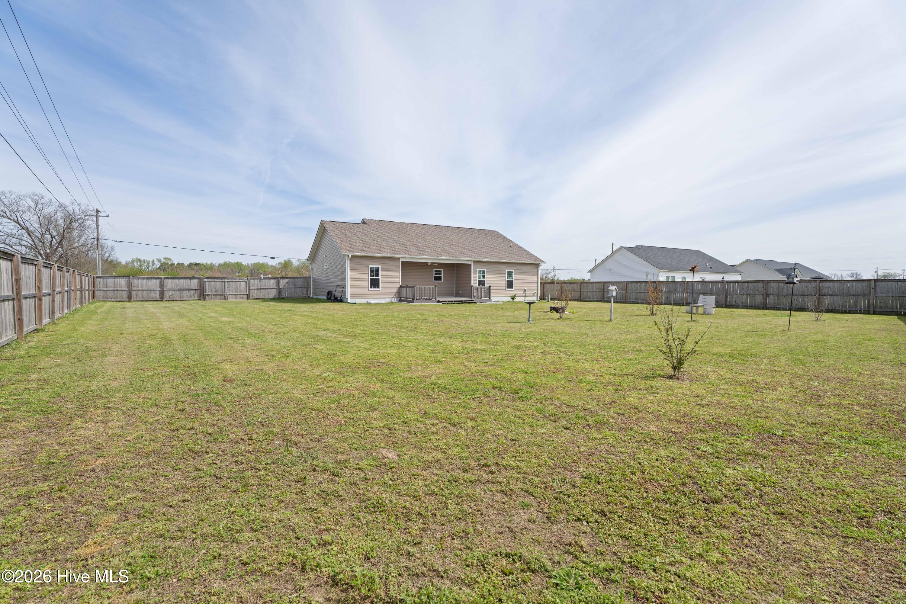 100563882 | Photo 31