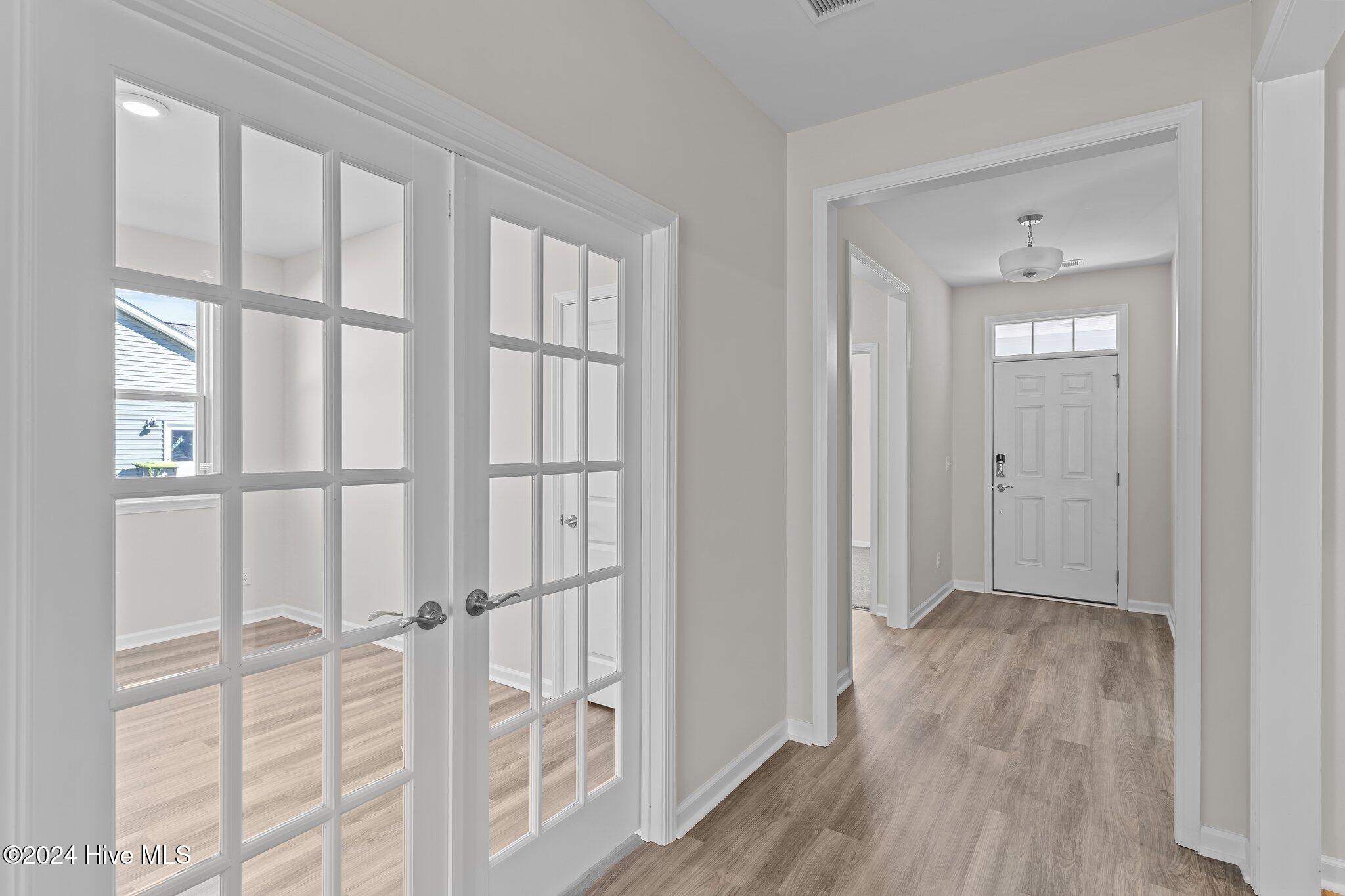 100455600 | Photo 14