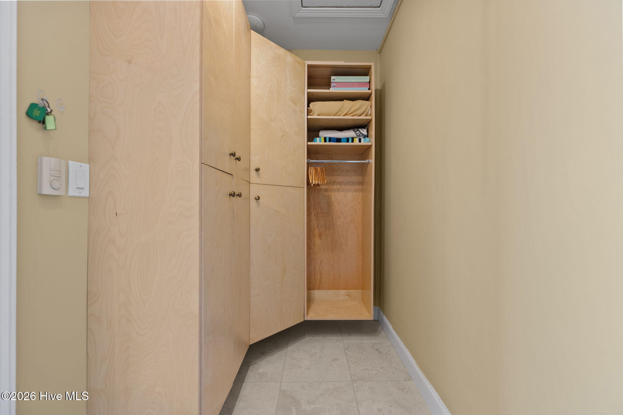 100568549 | Photo 44