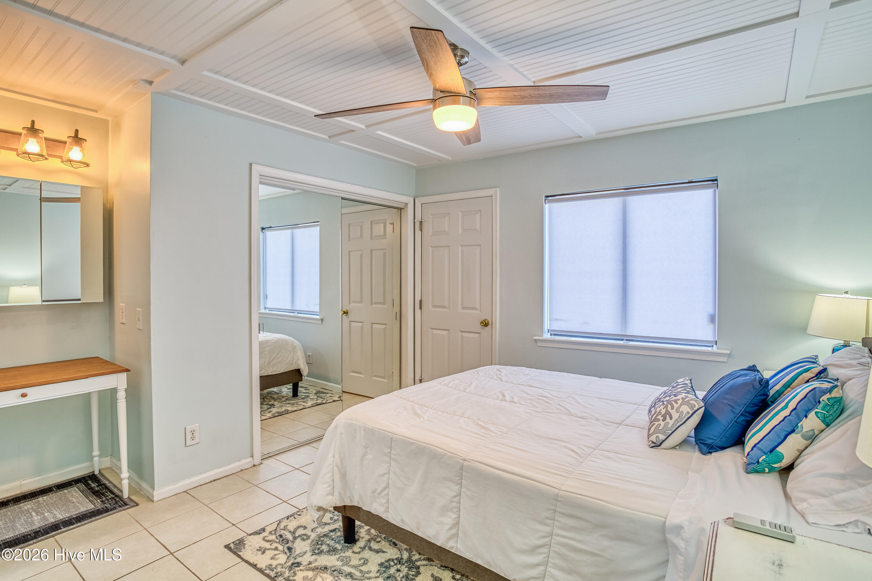 100558011 | Photo 16