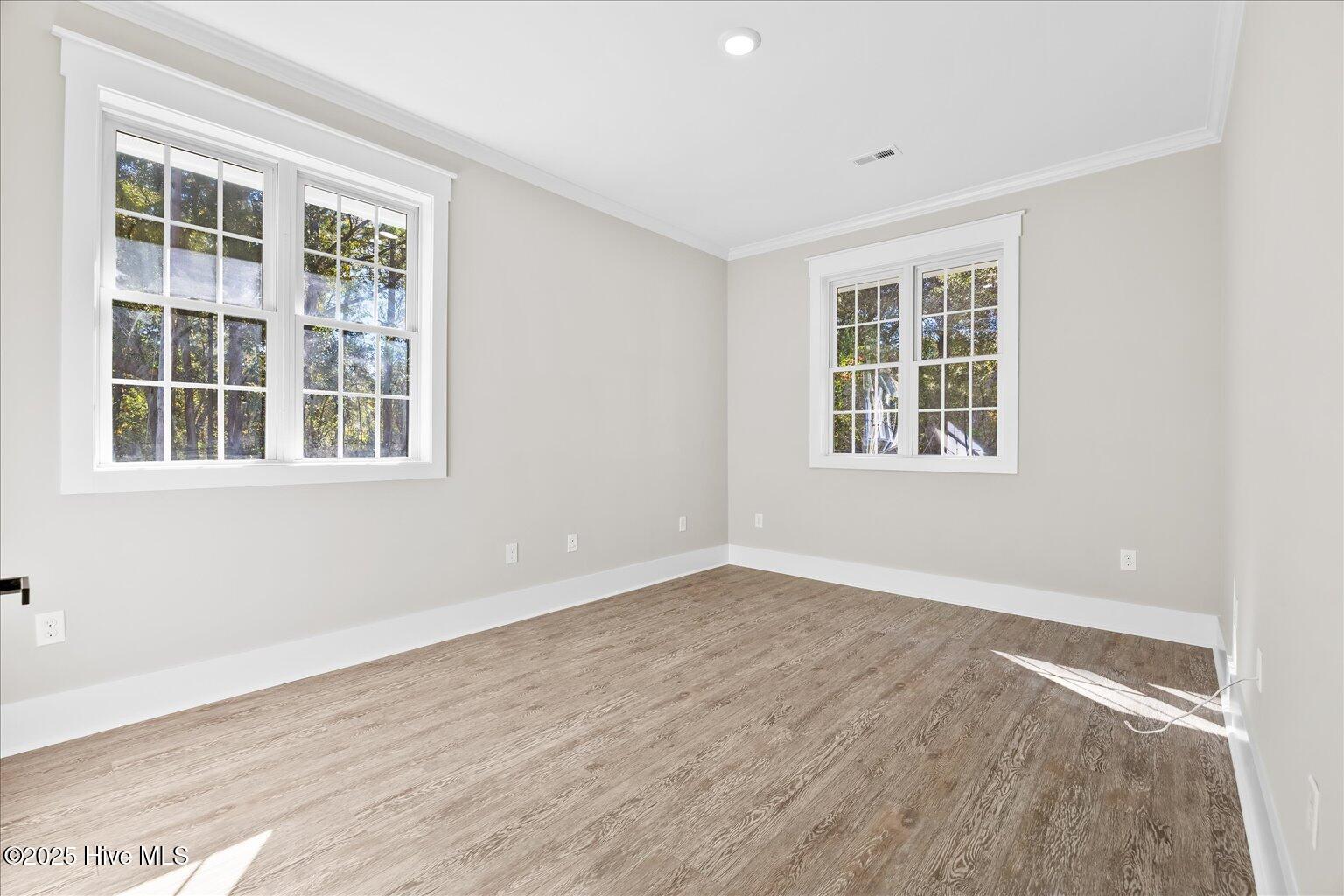 100538662 | Photo 21