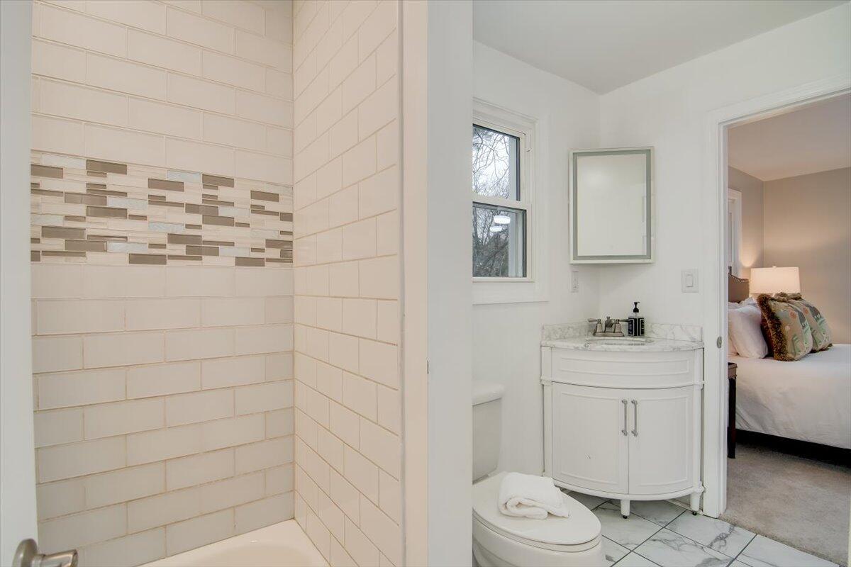 2303 Laurel Lane