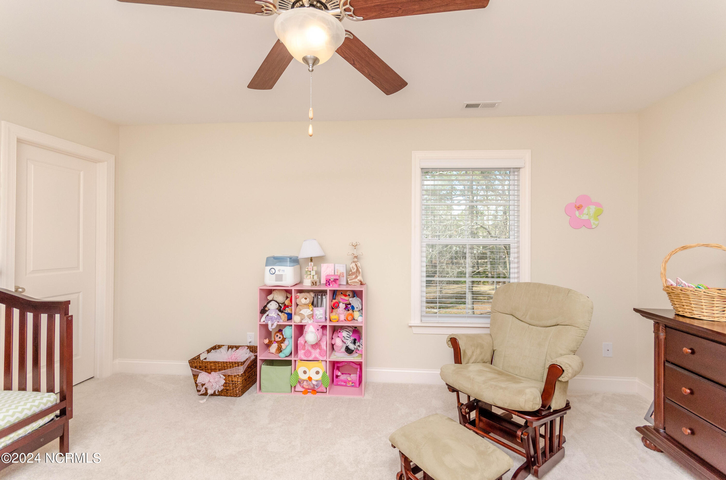 100560622 | Photo 35