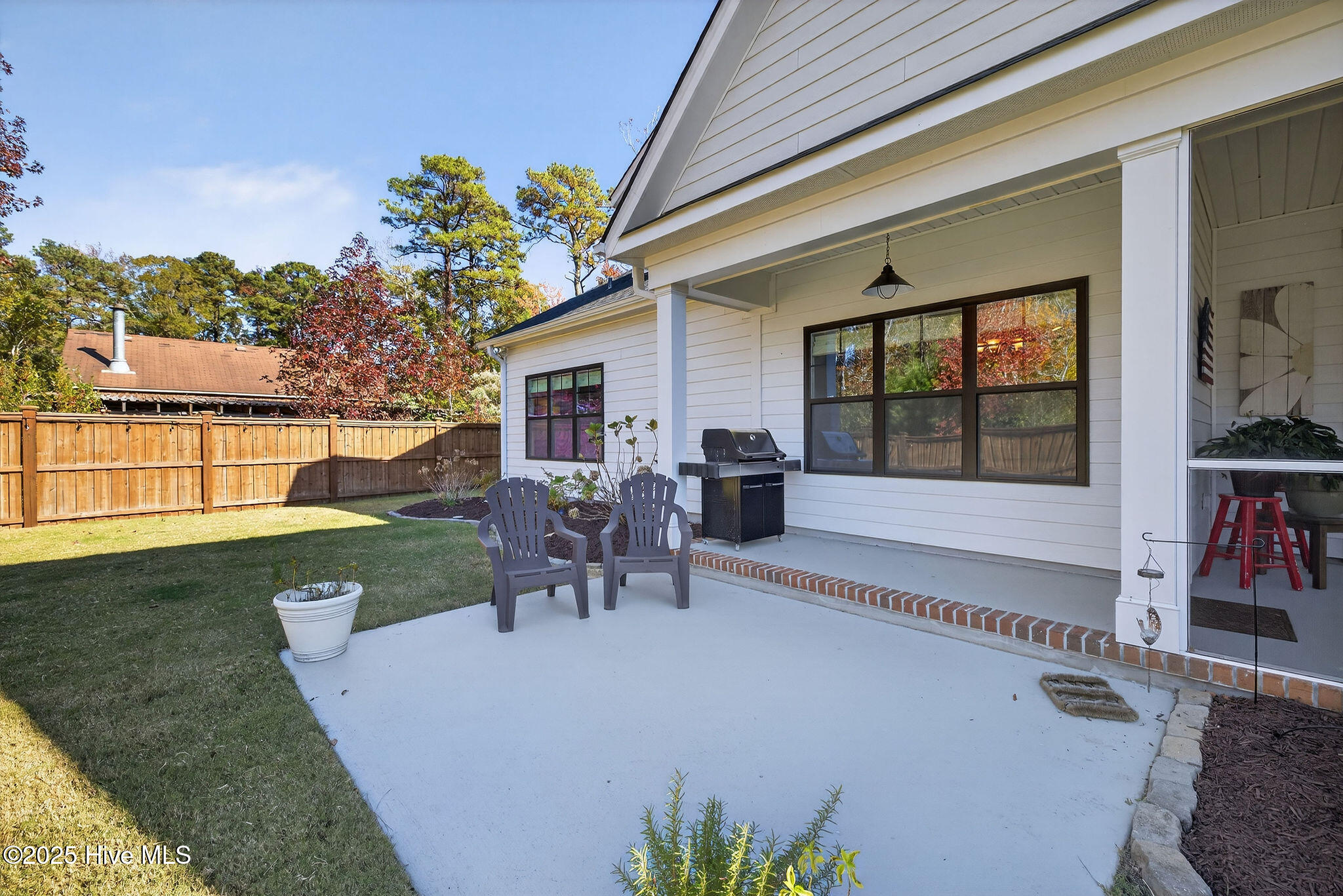 100541568 | Photo 45