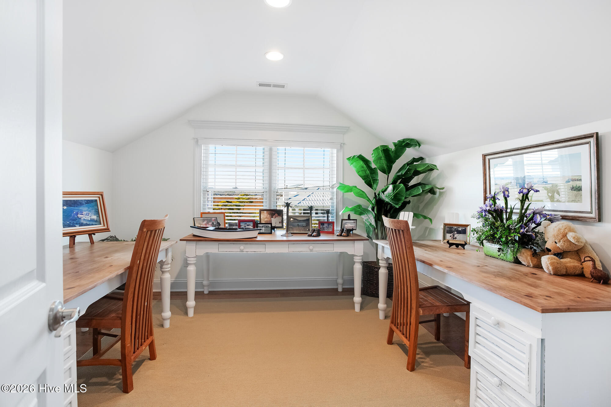 100555453 | Photo 41