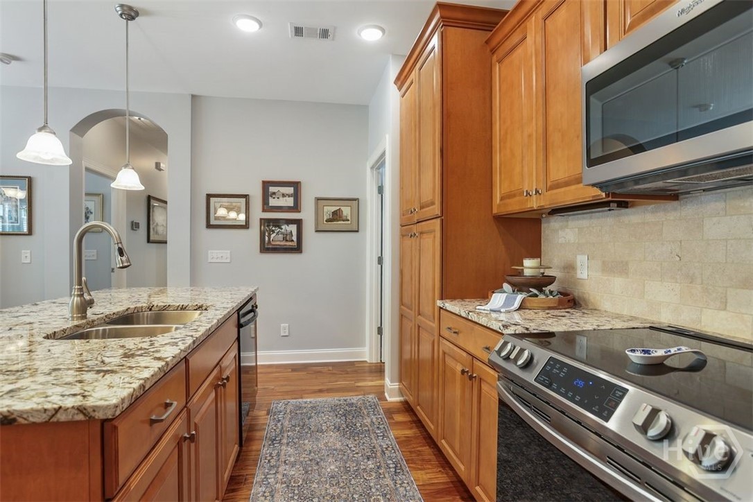 232 Kingfisher Circle