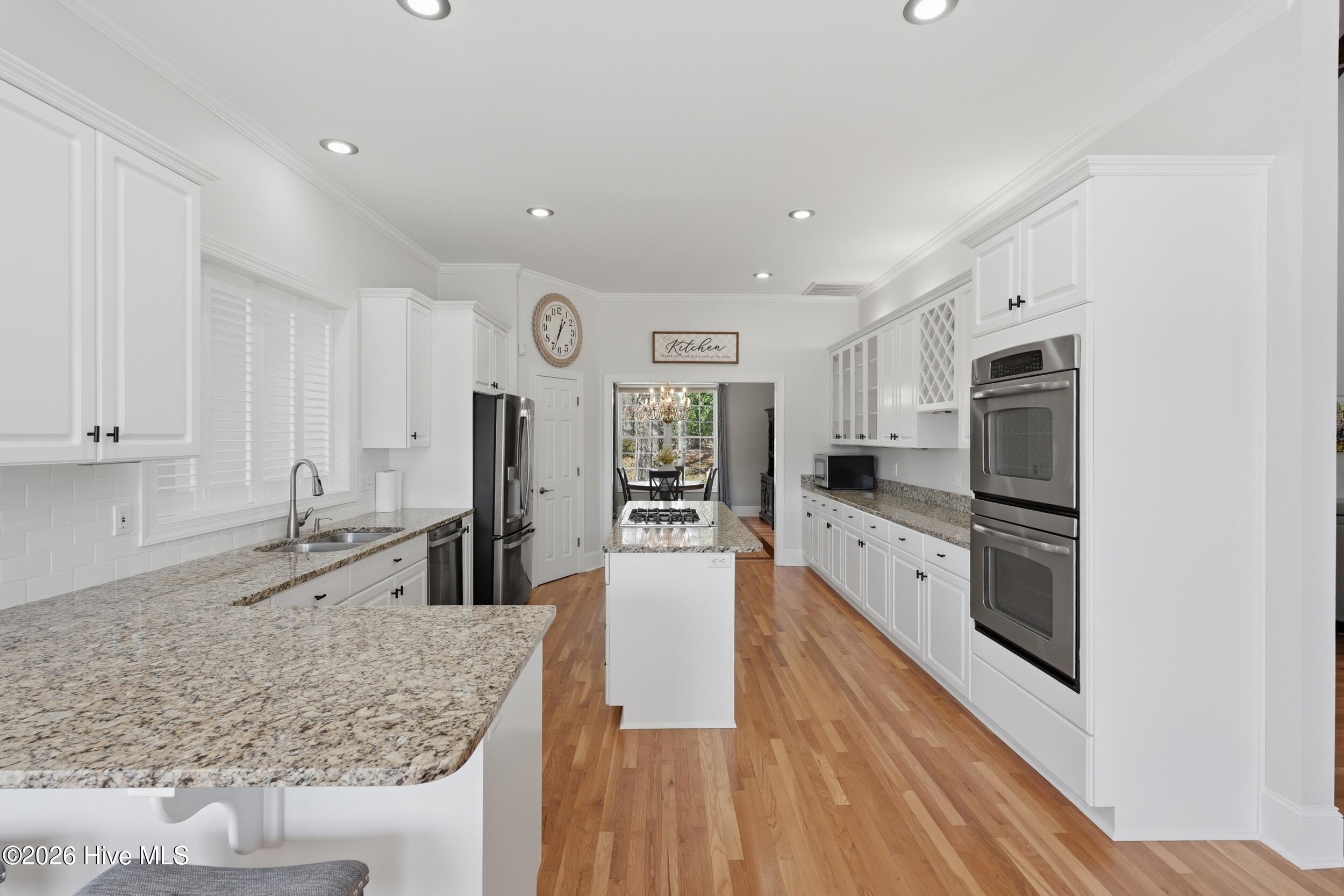 100559694 | Photo 12