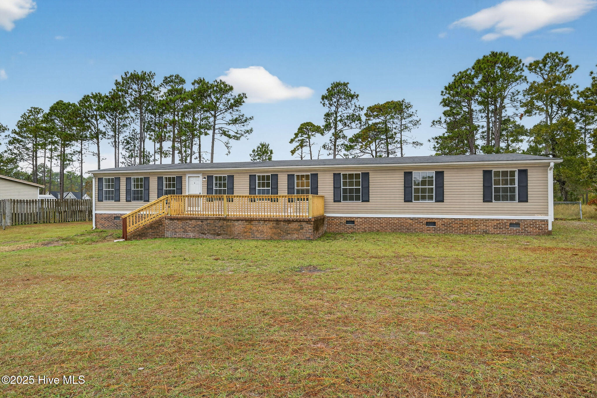 100539132 | Photo 36