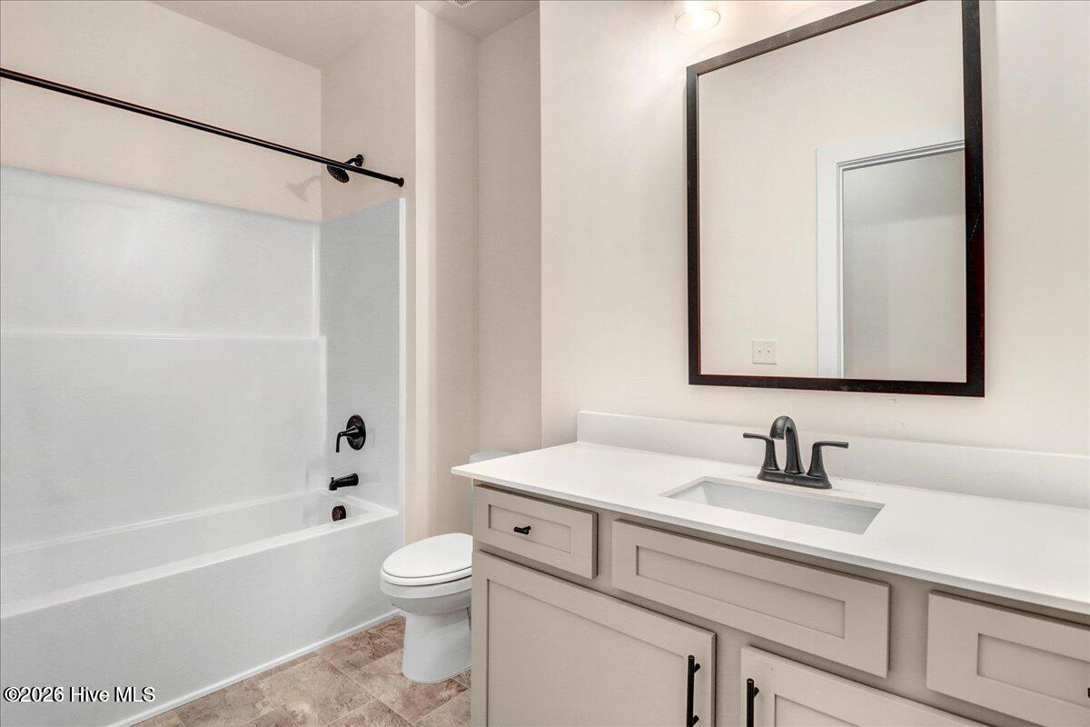 100552380 | Photo 23