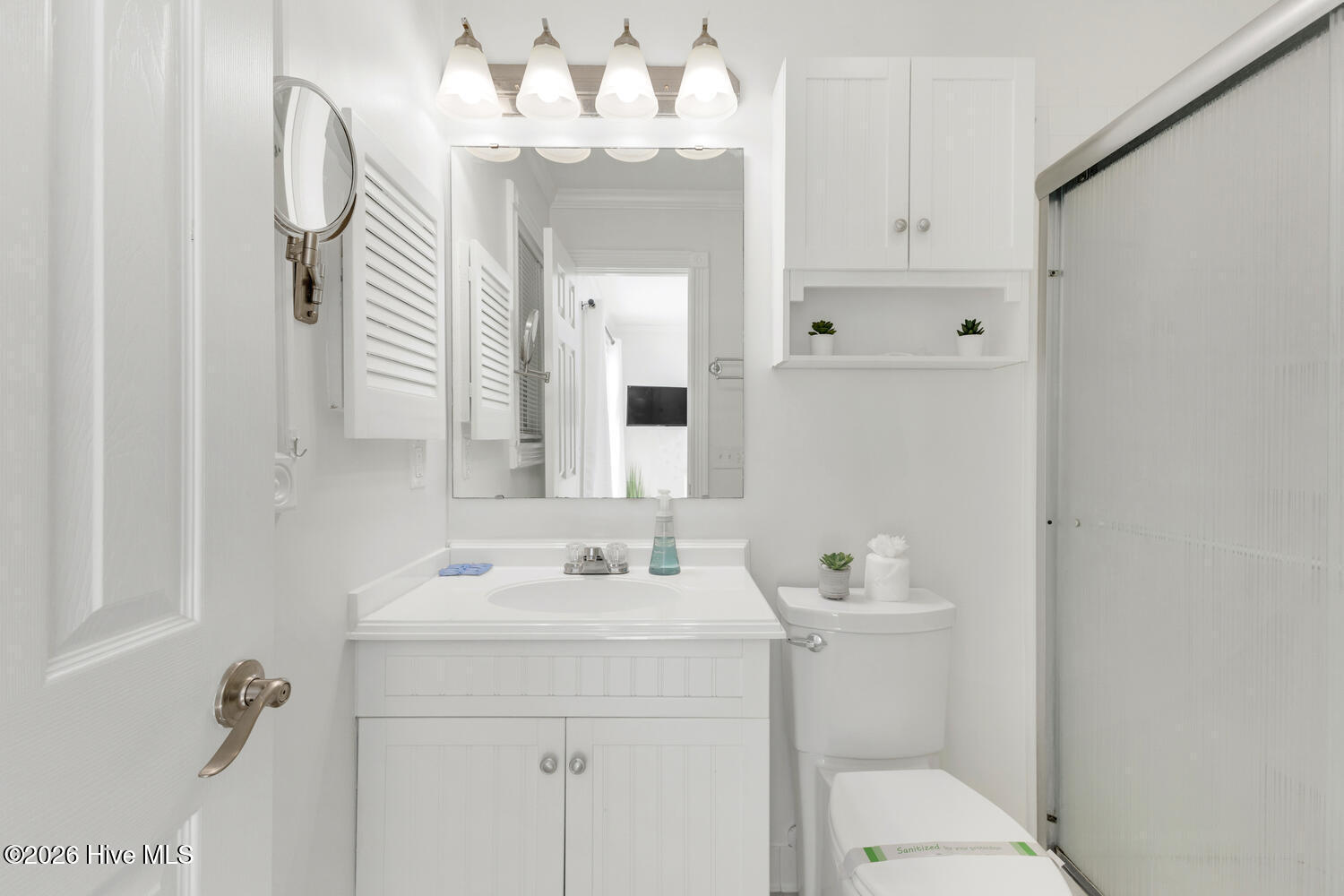 100569348 | Photo 26