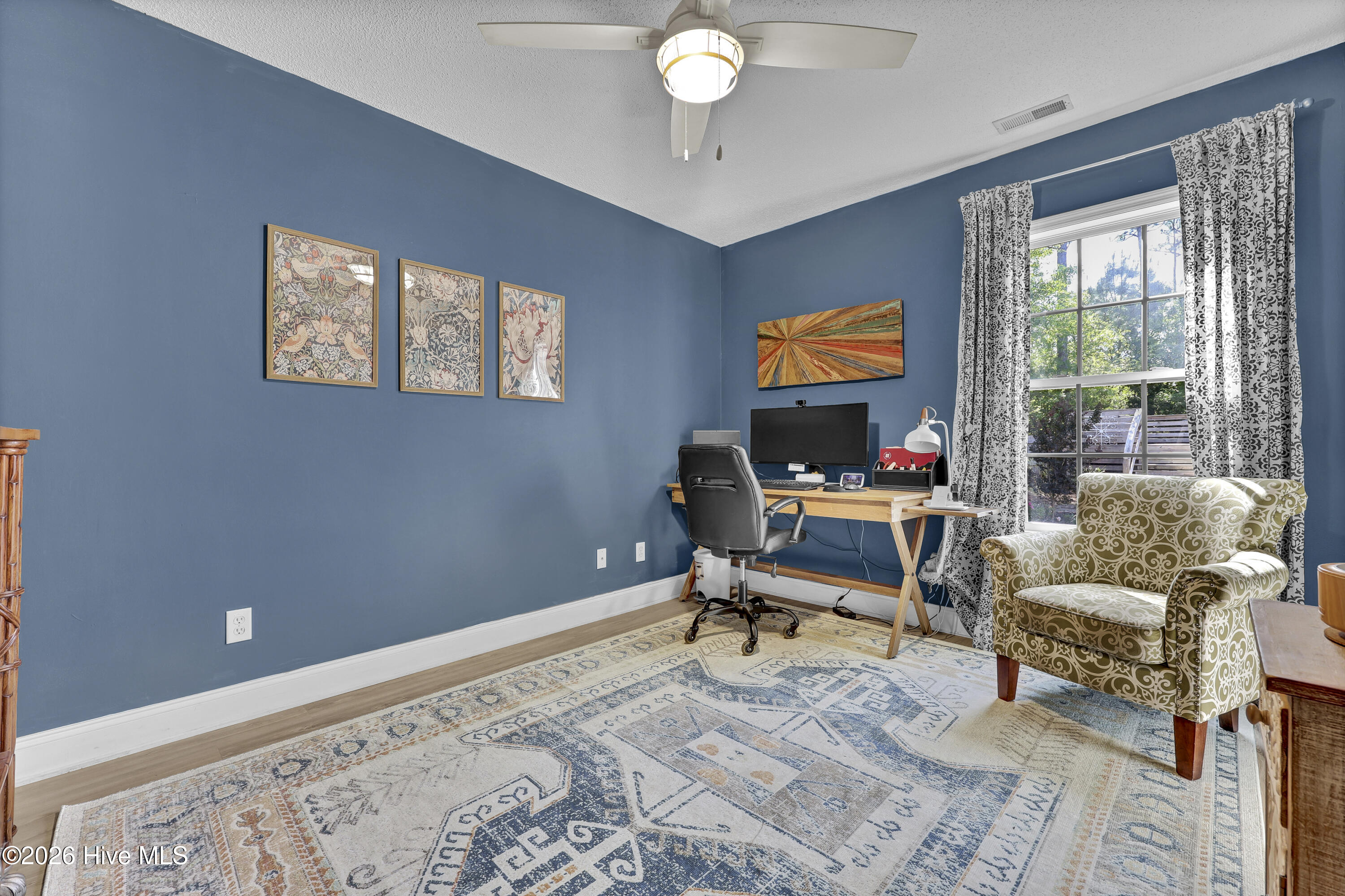 100569381 | Photo 19