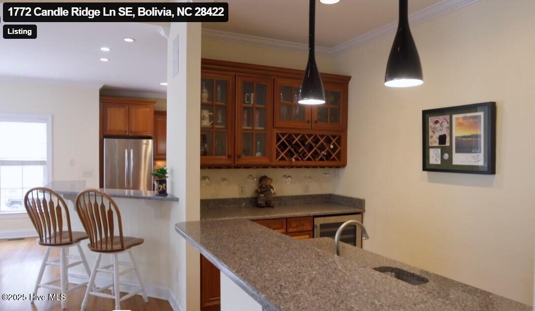 100493610 | Photo 24