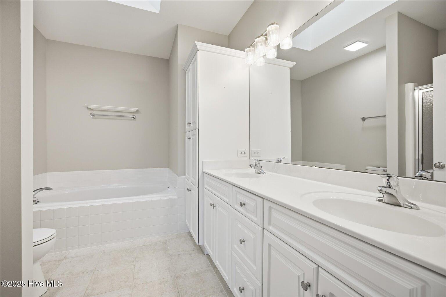 100543356 | Photo 26