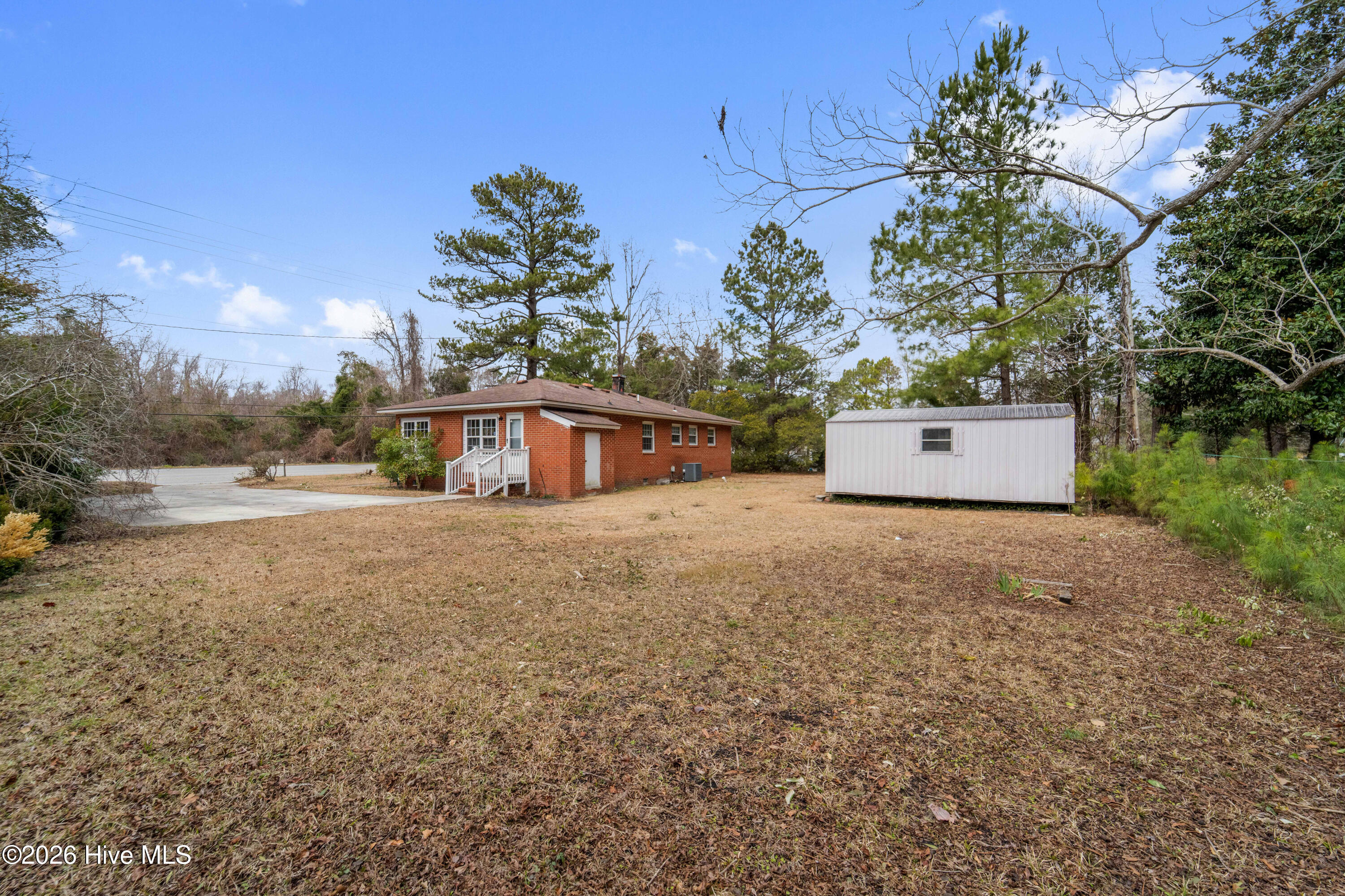 100557245 | Photo 43