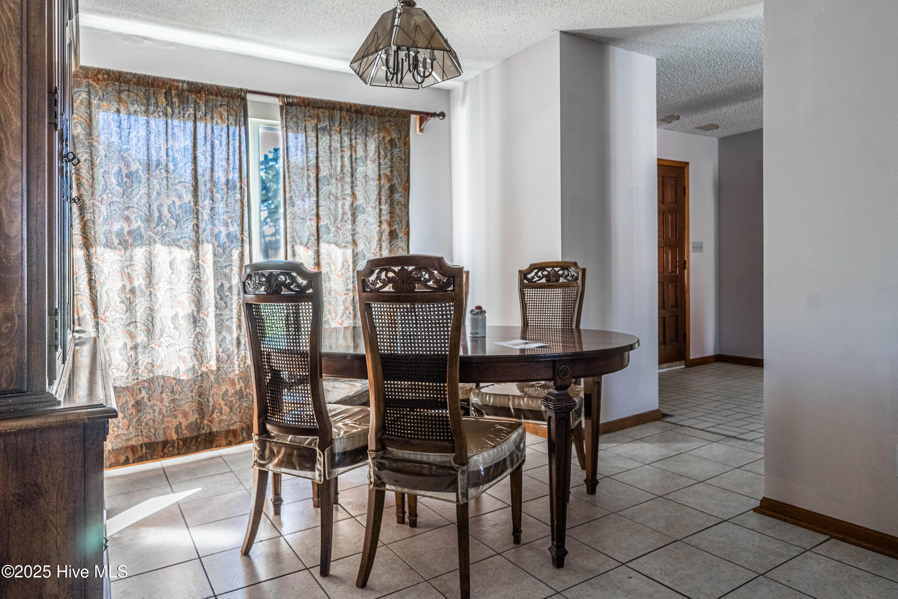 100536472 | Photo 17