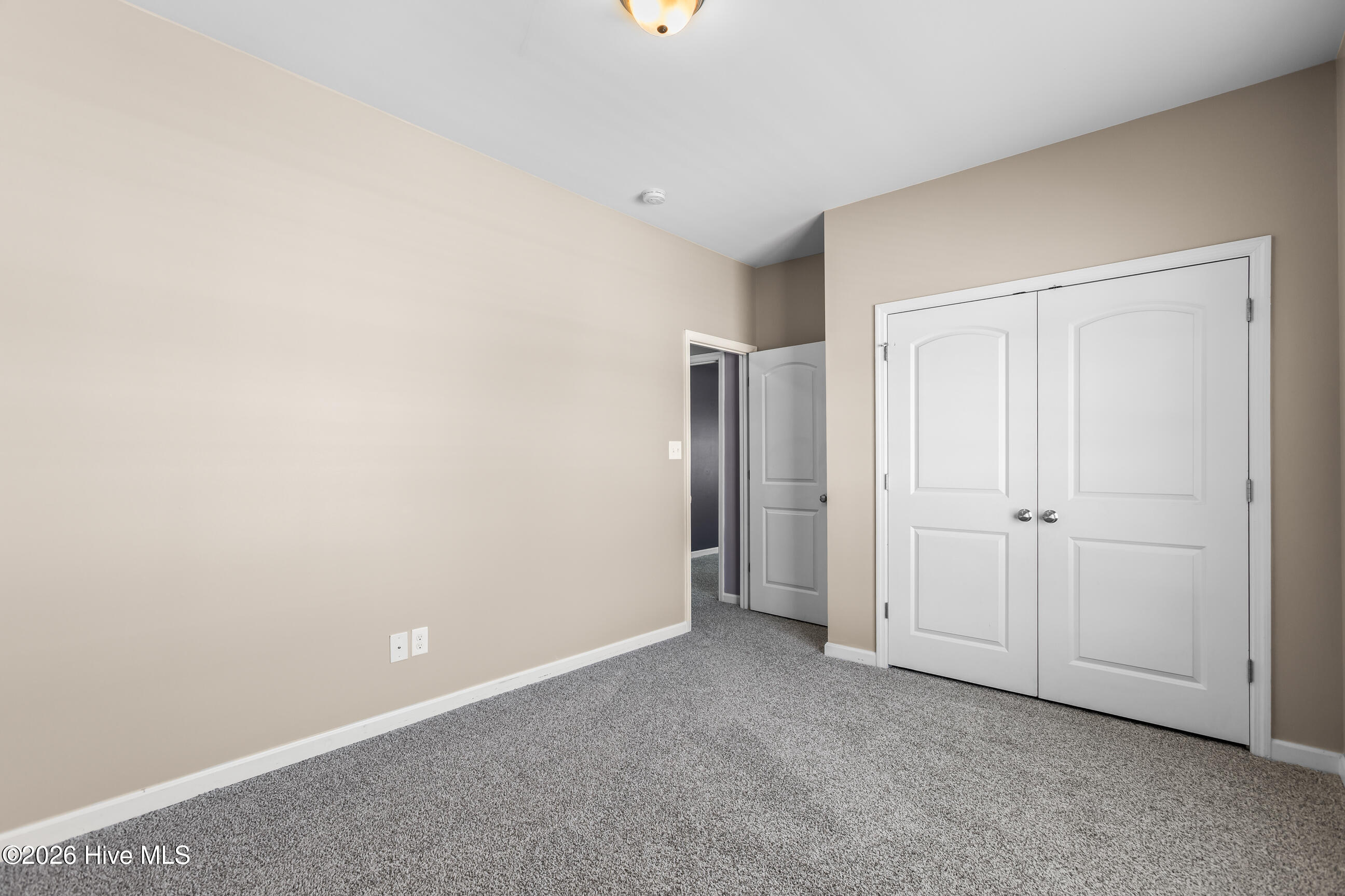 100562604 | Photo 30