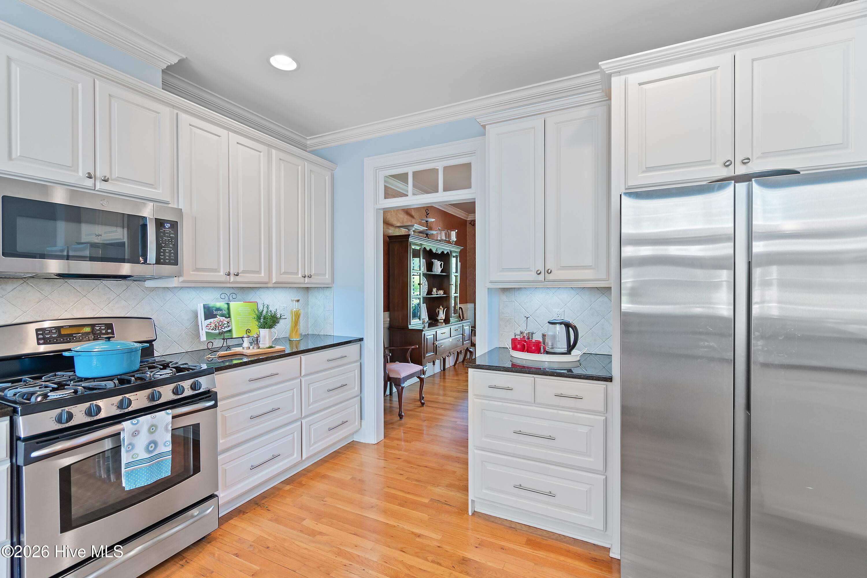 100567309 | Photo 17