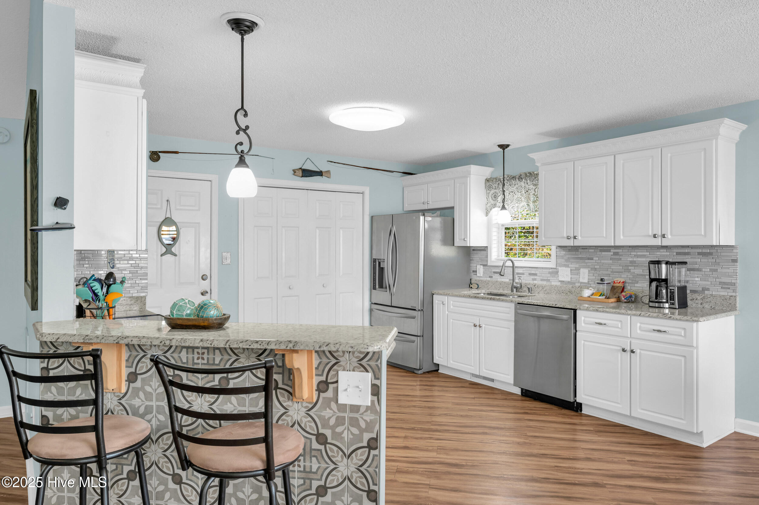 100543917 | Photo 16