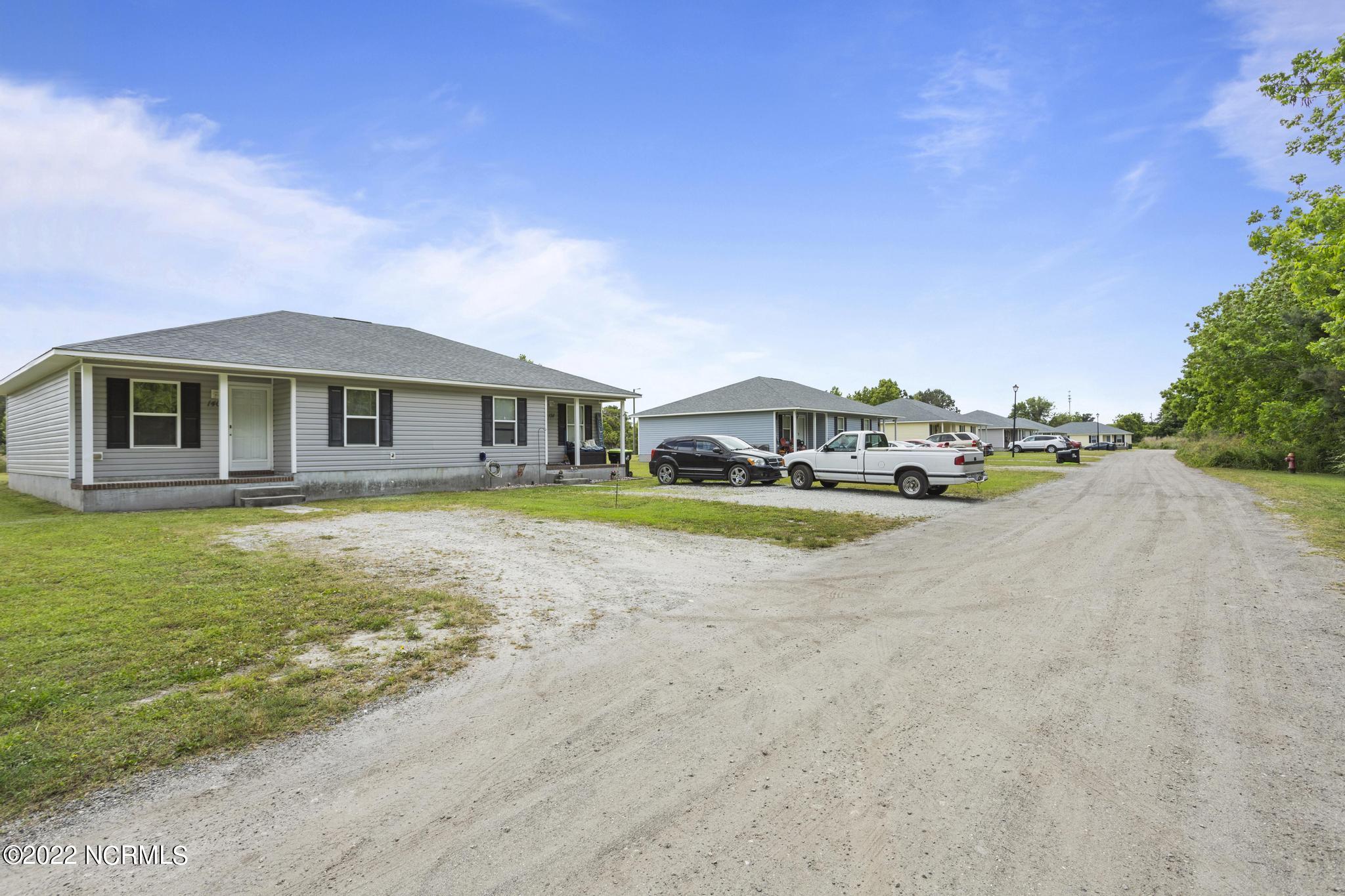 100550336 | Photo 21