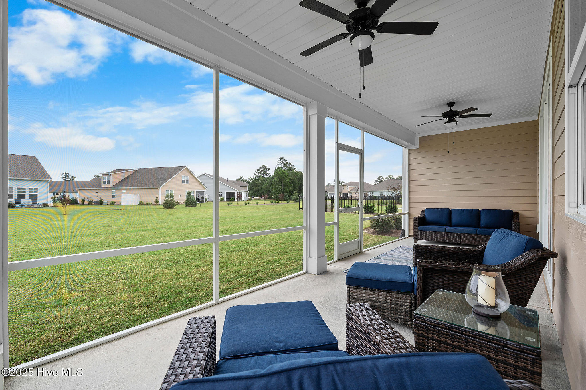 100518034 | Photo 32