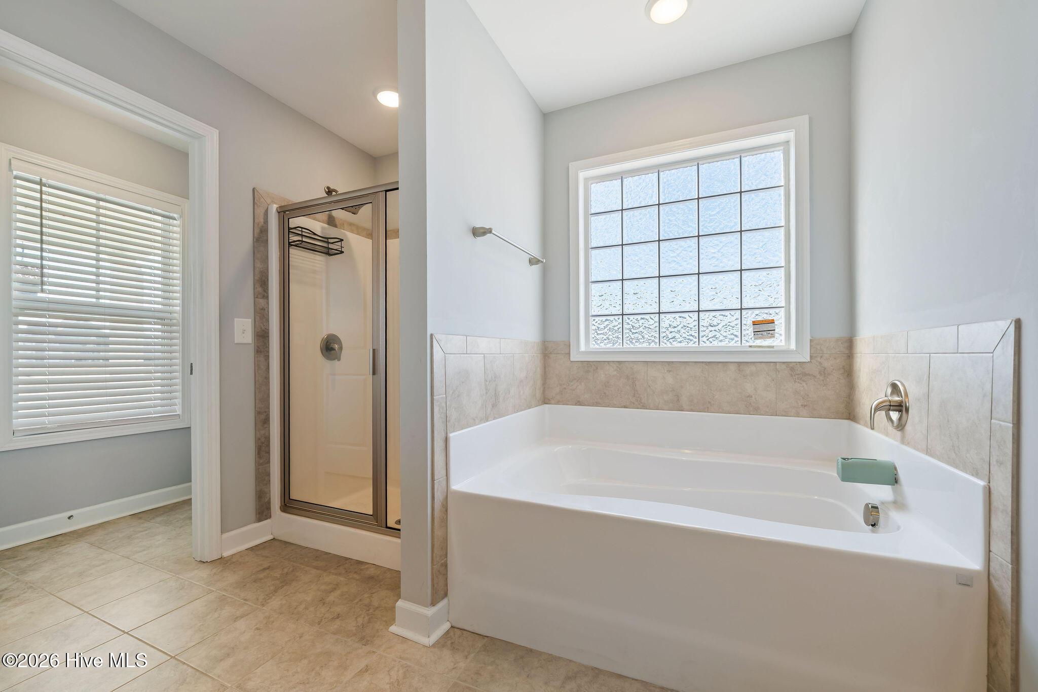 100563153 | Photo 14