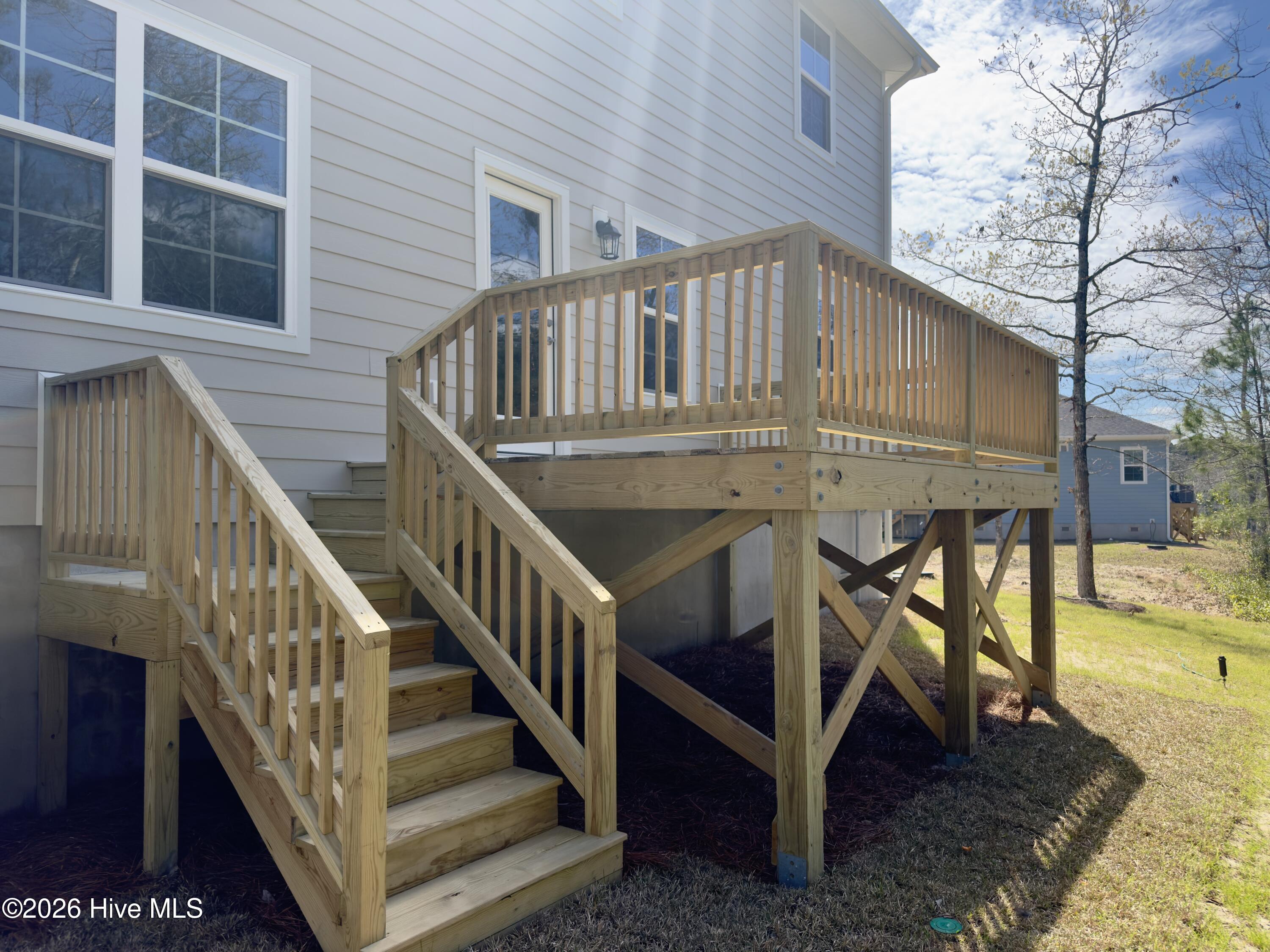 100563349 | Photo 27