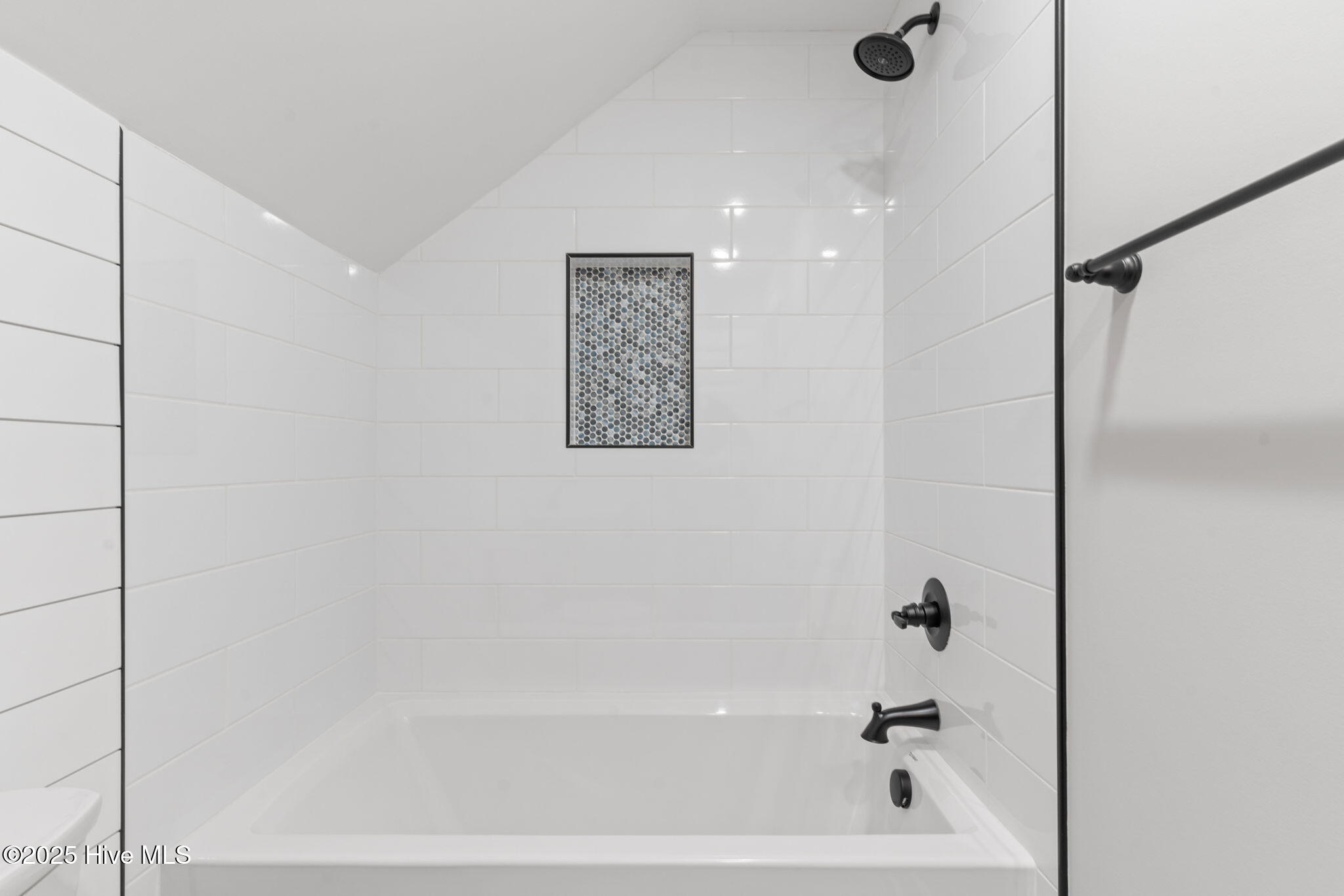 100479579 | Photo 55