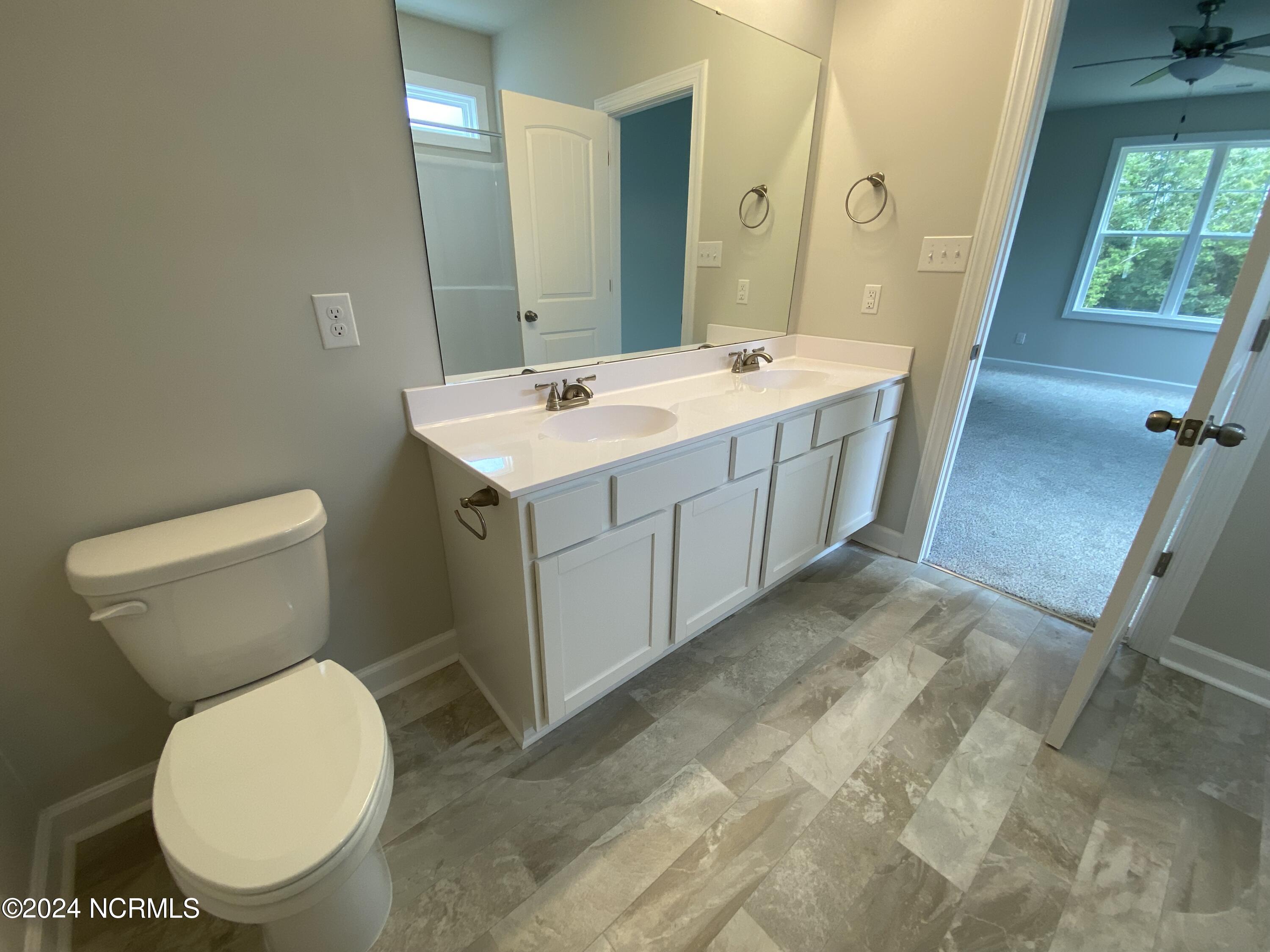 100546750 | Photo 16