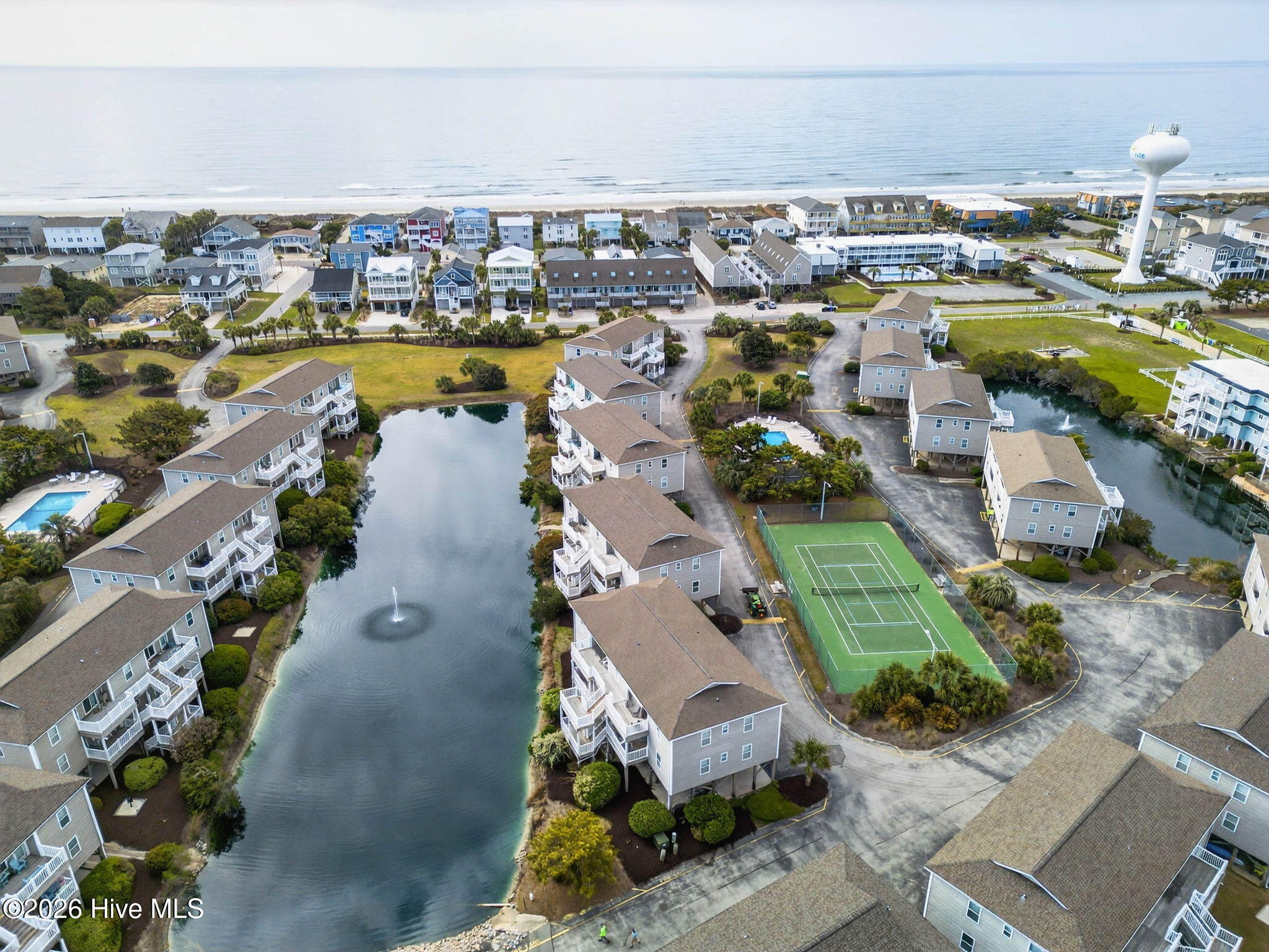 100568537 | Photo 40