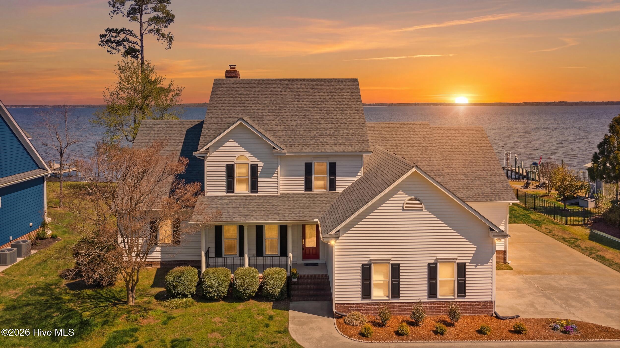 Hall & Nixon Listings