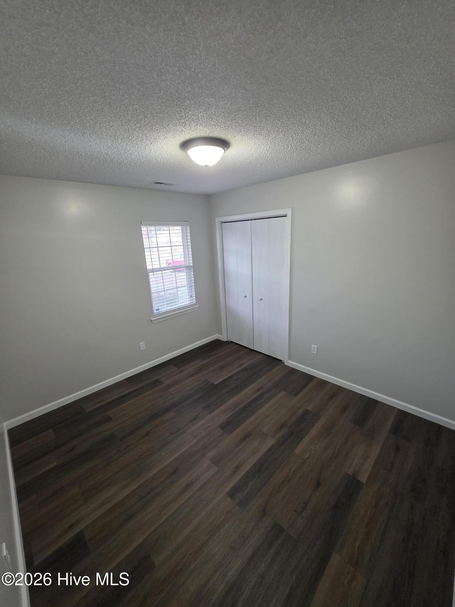 100557684 | Photo 19